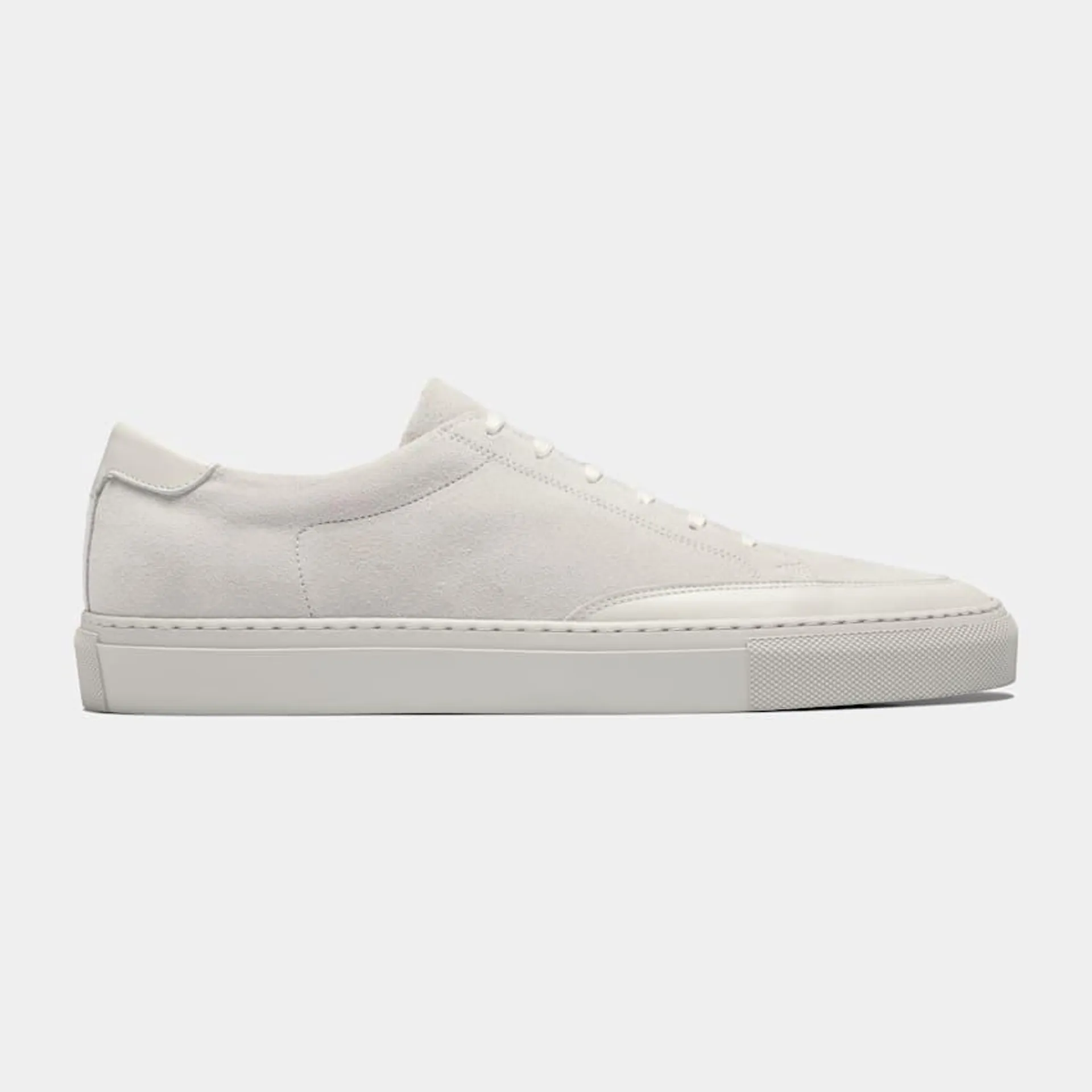 Crafted with a rubber sole and light brown leather interior, these off-white Portuguese-made sneakers are crafted from calf & cow suede, and are perfect for a casual anytime look.