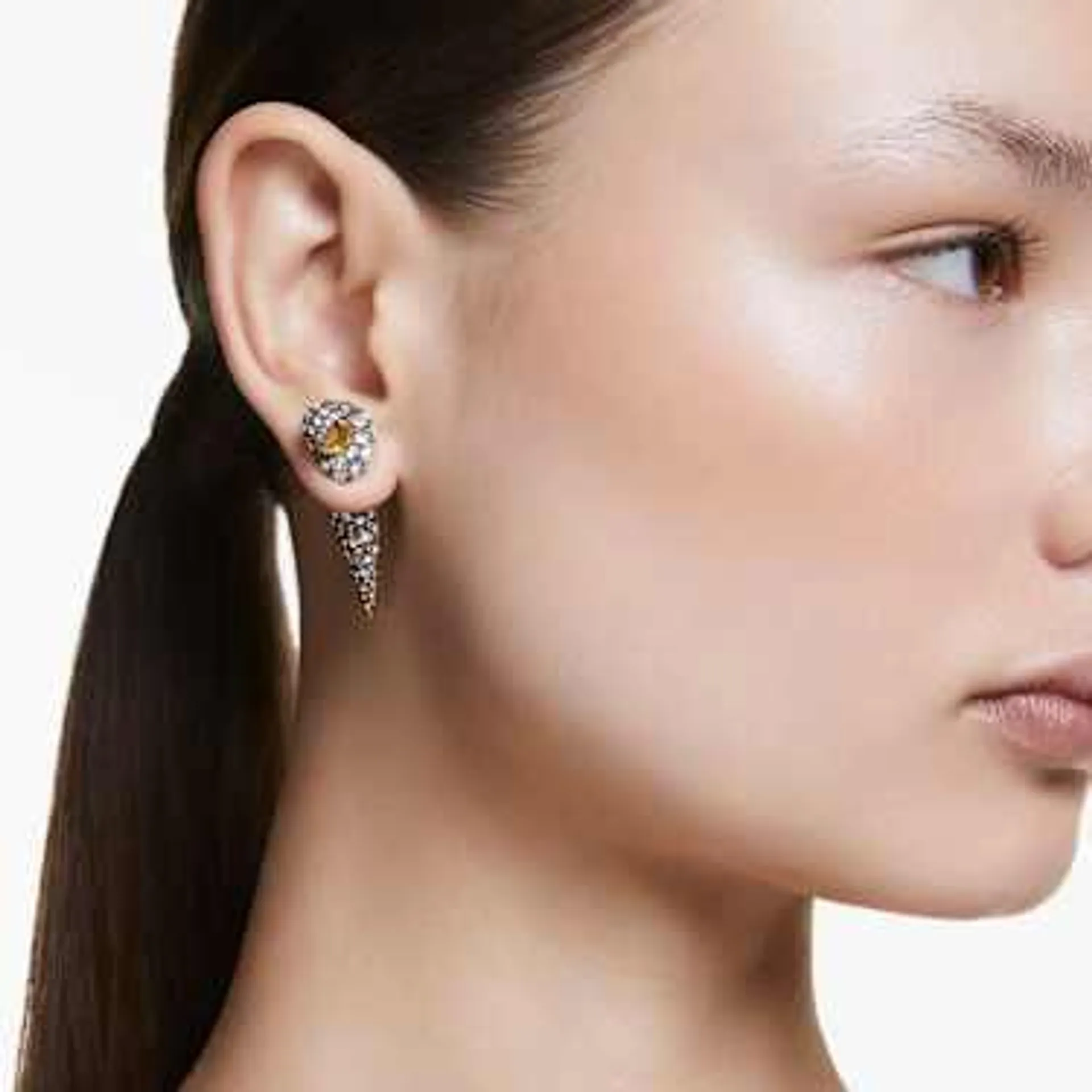 Idyllia drop earrings