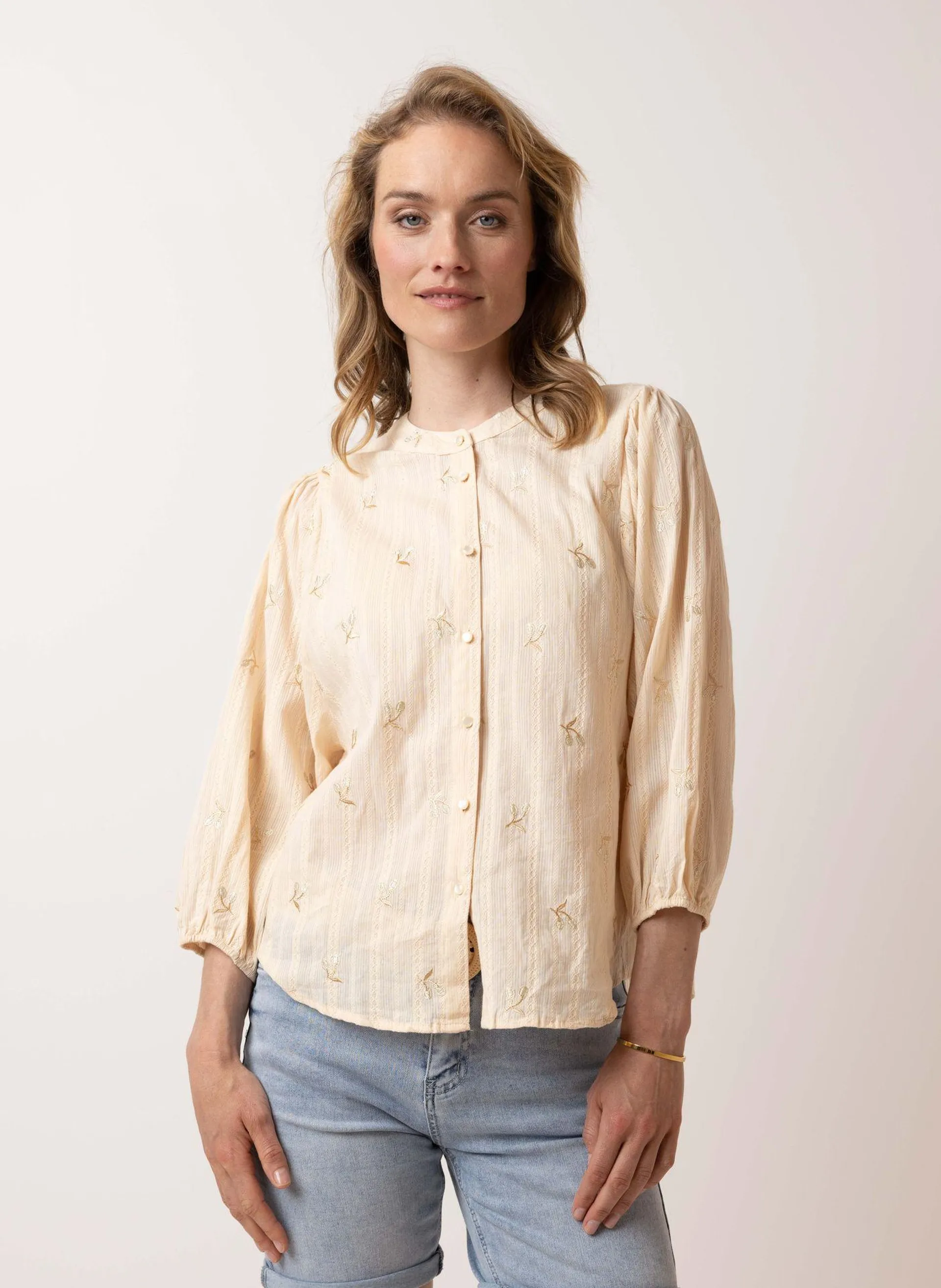 Champagnekleurige blouse