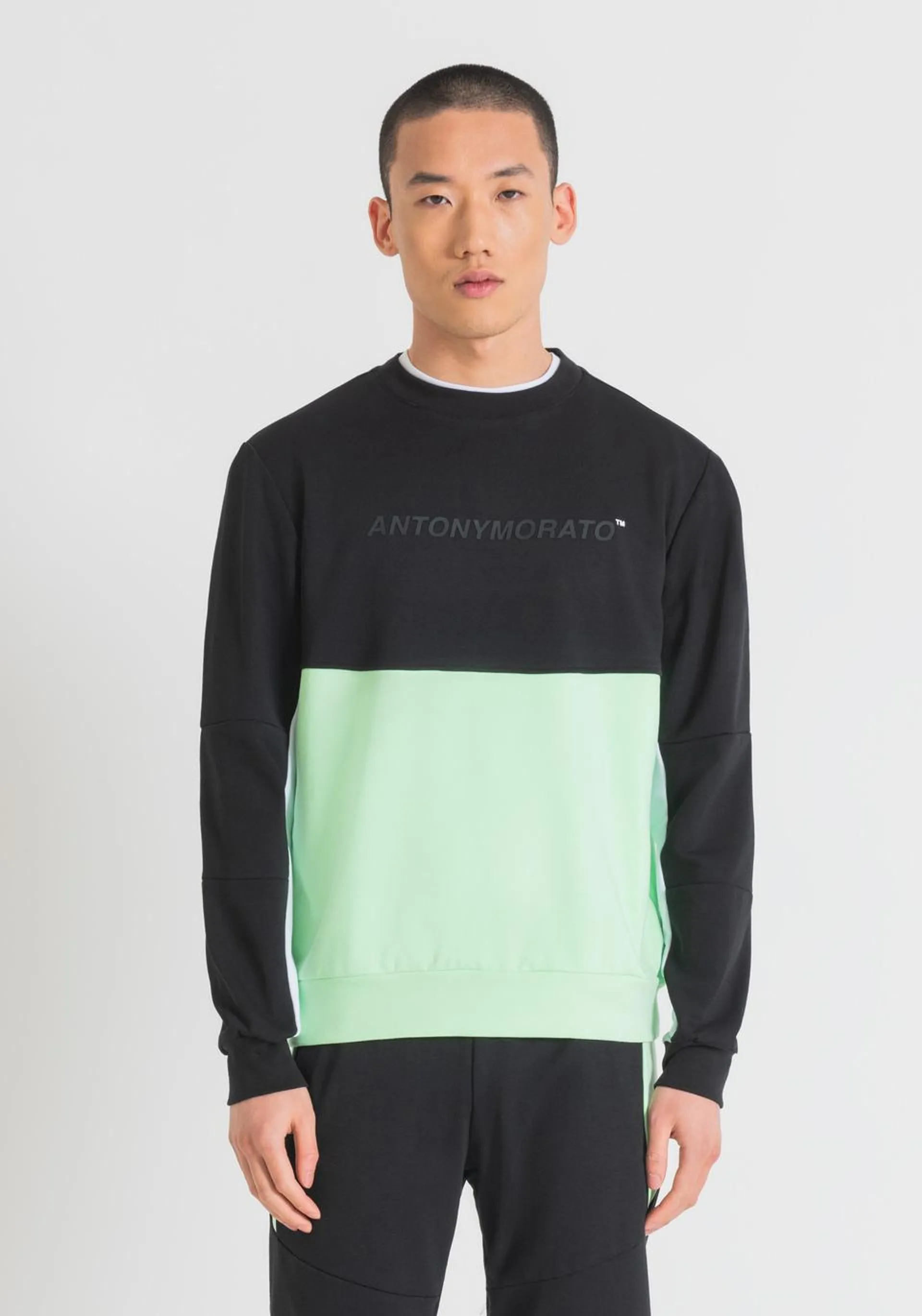 RELAXED FIT SWEATSHIRT IN SUSTAINABLE POLYESTER AND COTTON WITH LOGO PRINT