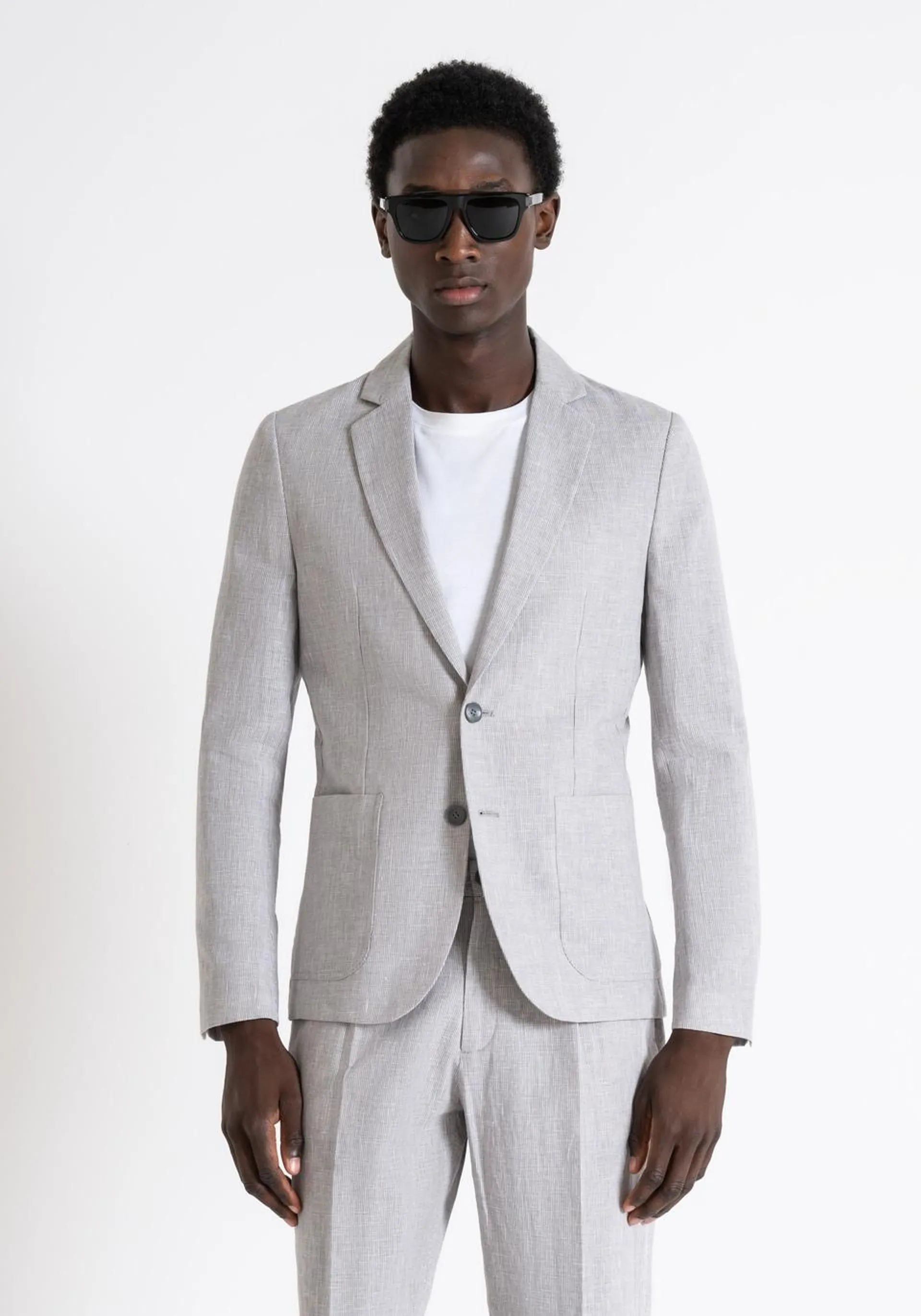 "JULIE" SLIM FIT JACKET IN STRUCTURED COTTON LINEN