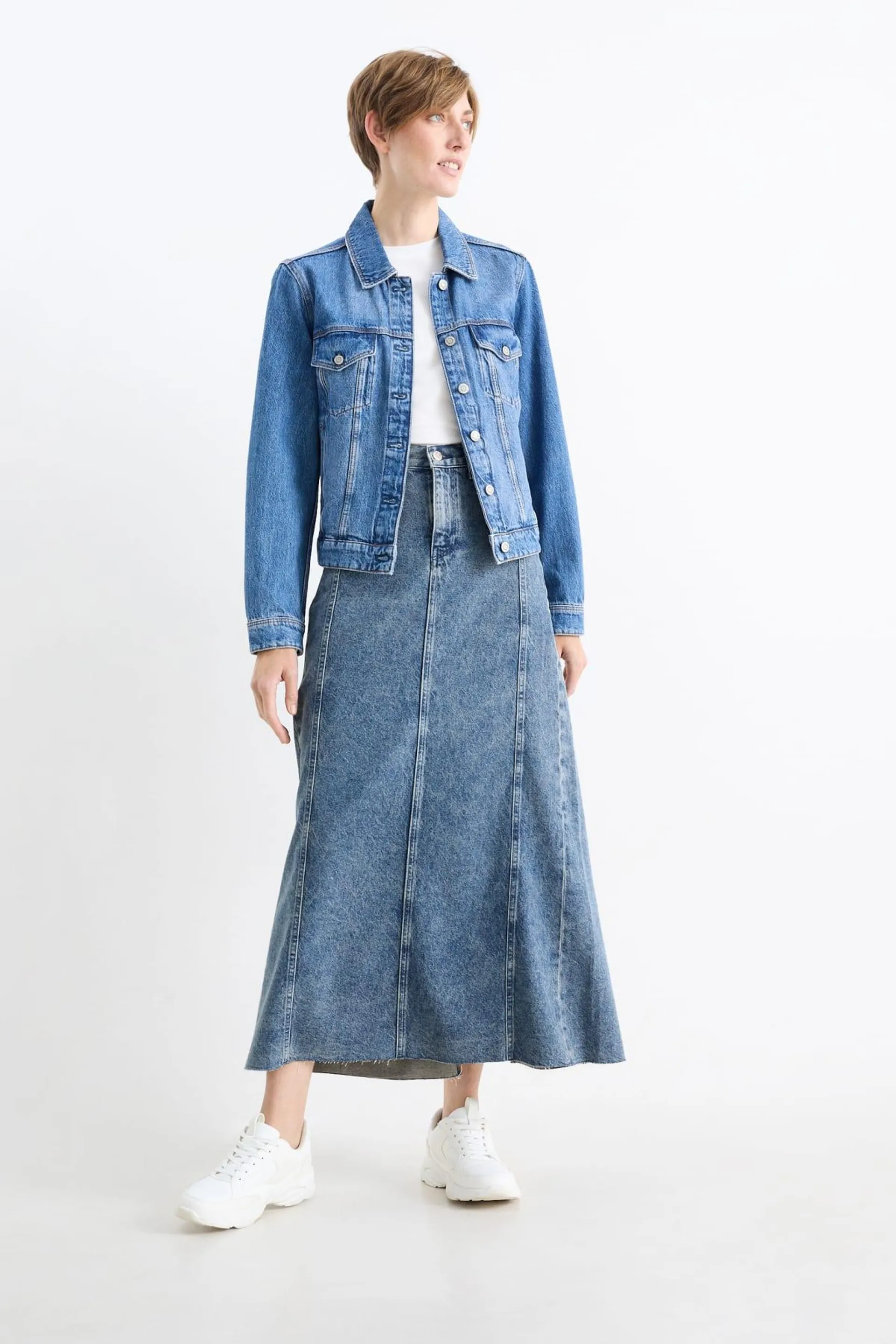 Denim skirt