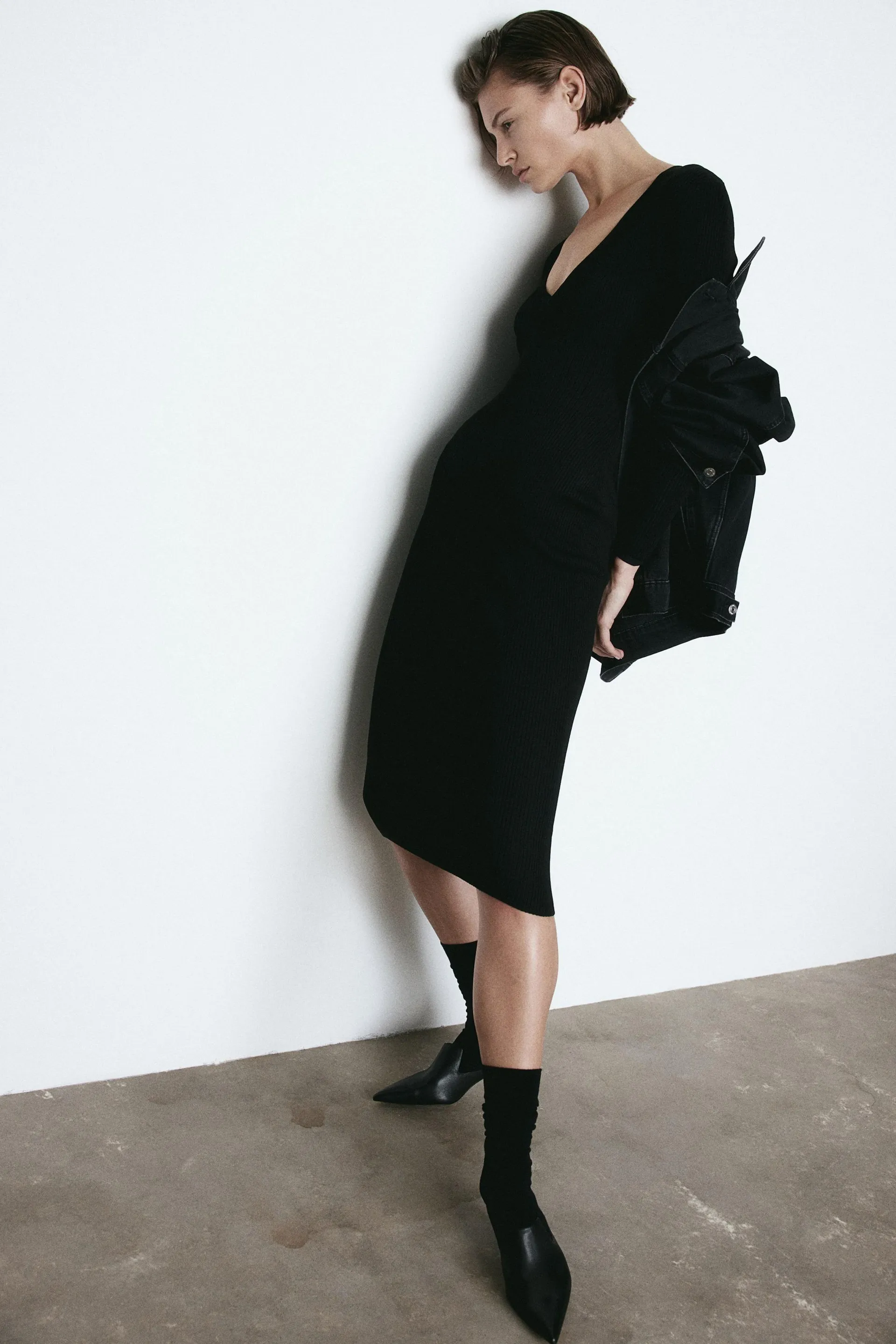 Ribbestrikket bodycon-kjole