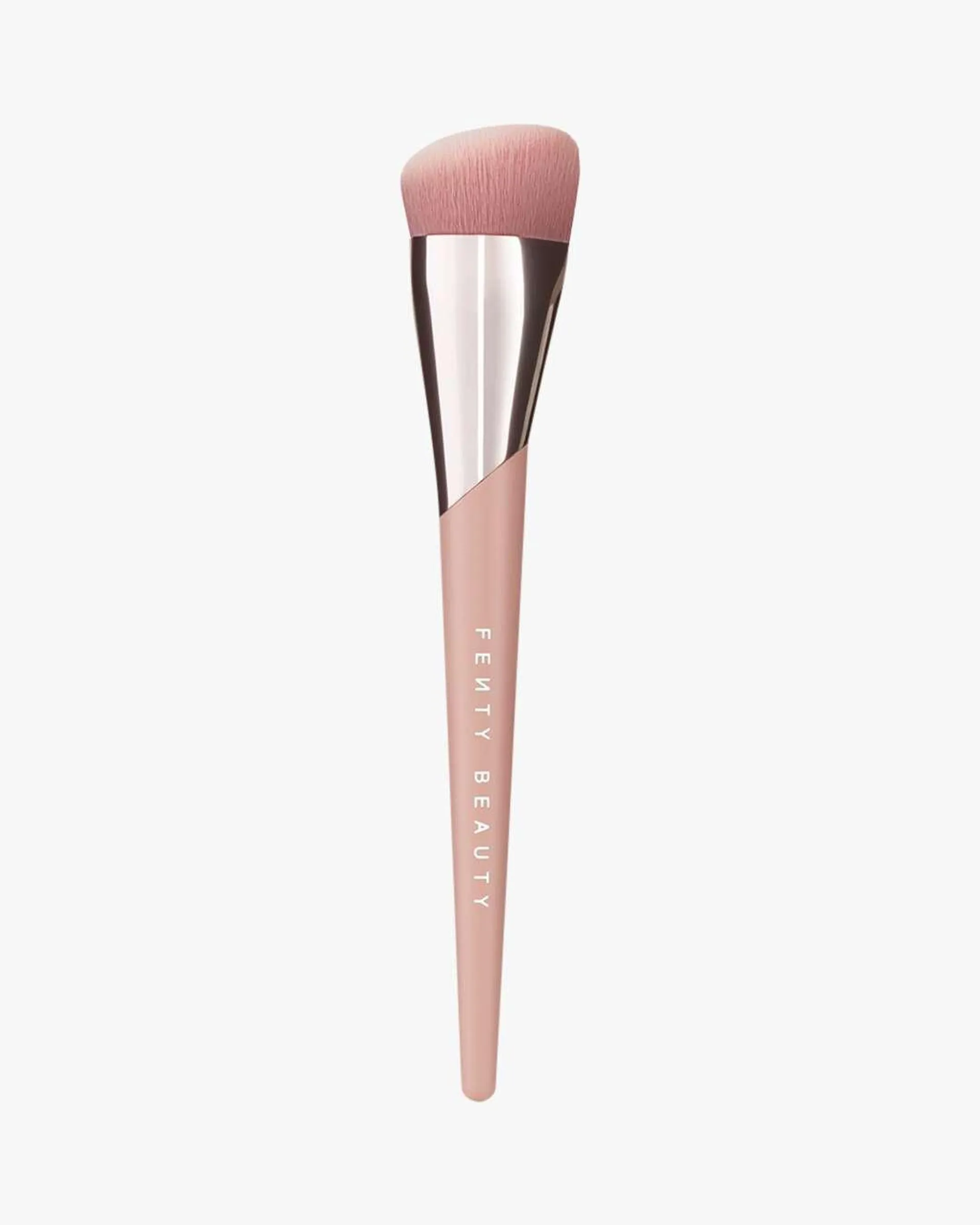 Soft’Lit Naturally Luminous Foundation Brush 145