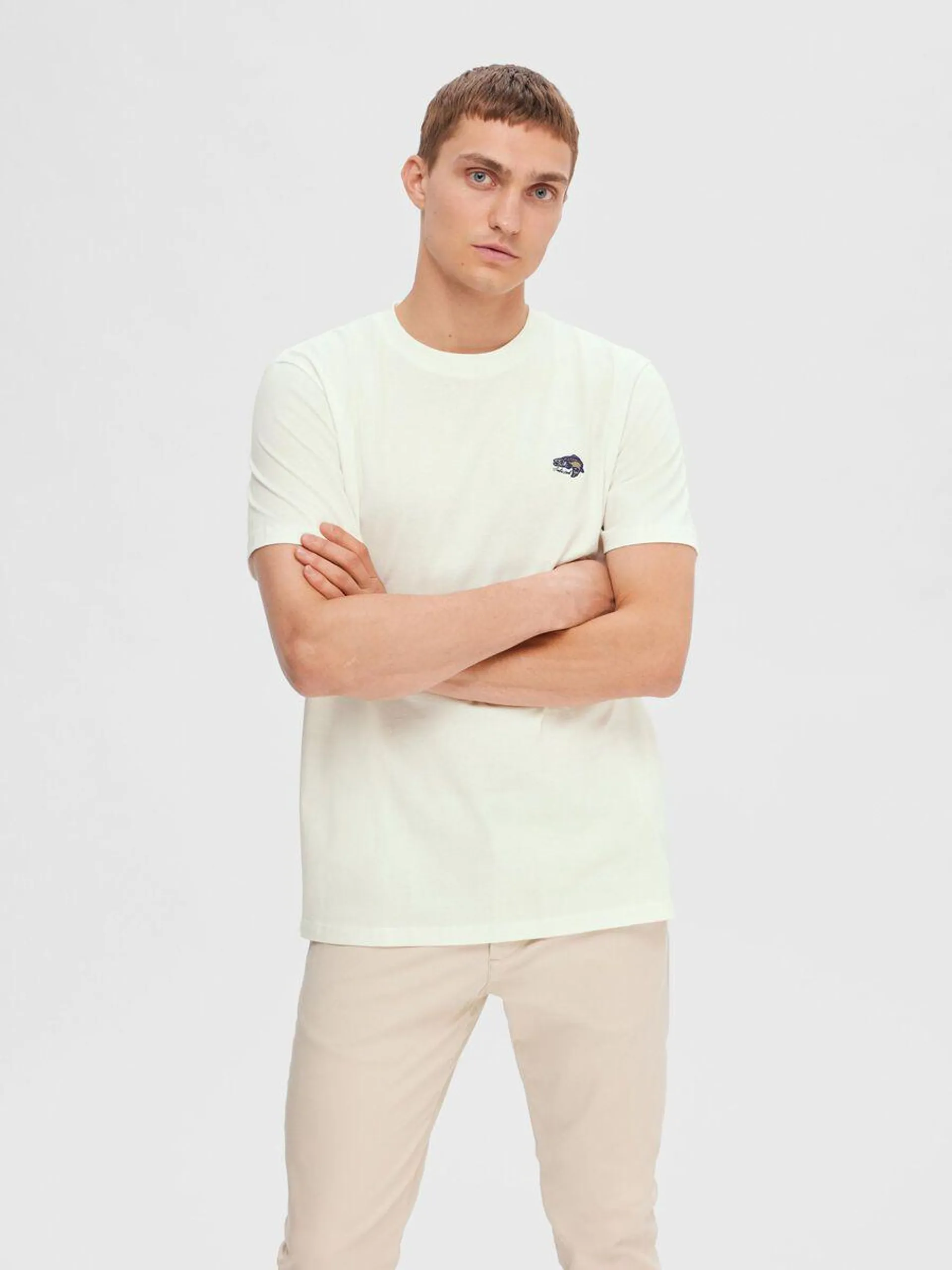 BRODERT T-SKJORTE