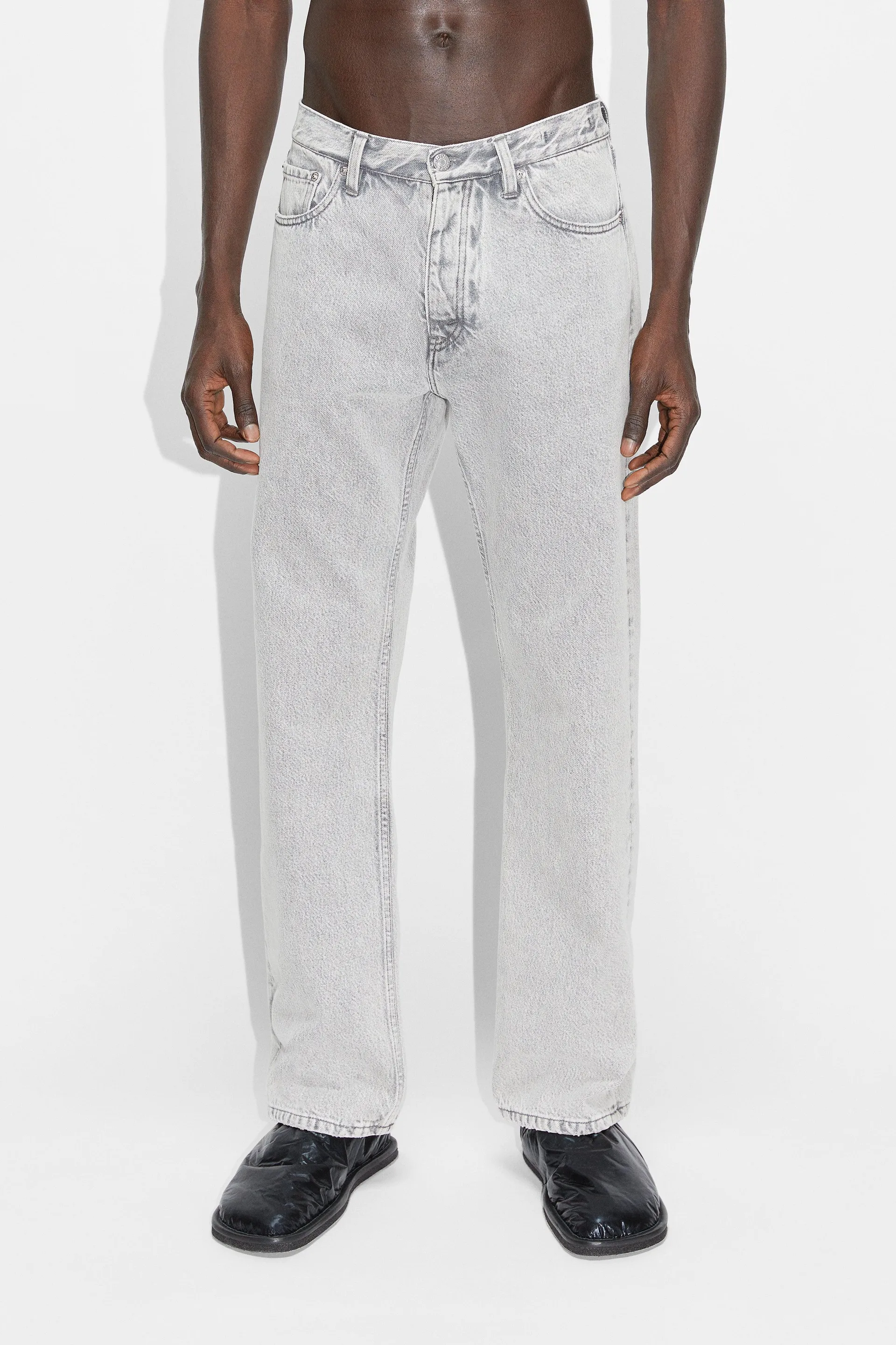 Relaxed Bootcut Jeans