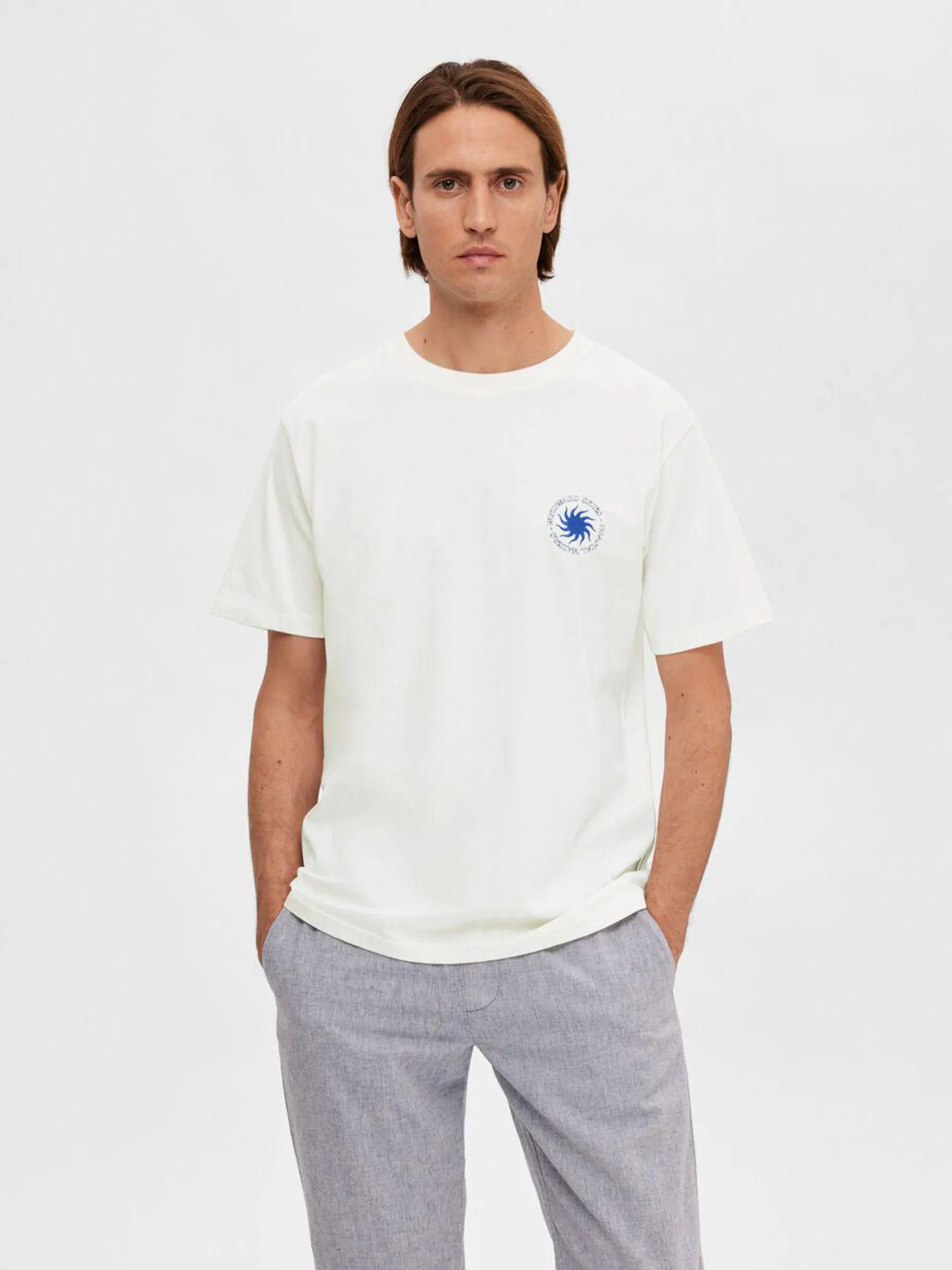 BRODERT T-SKJORTE