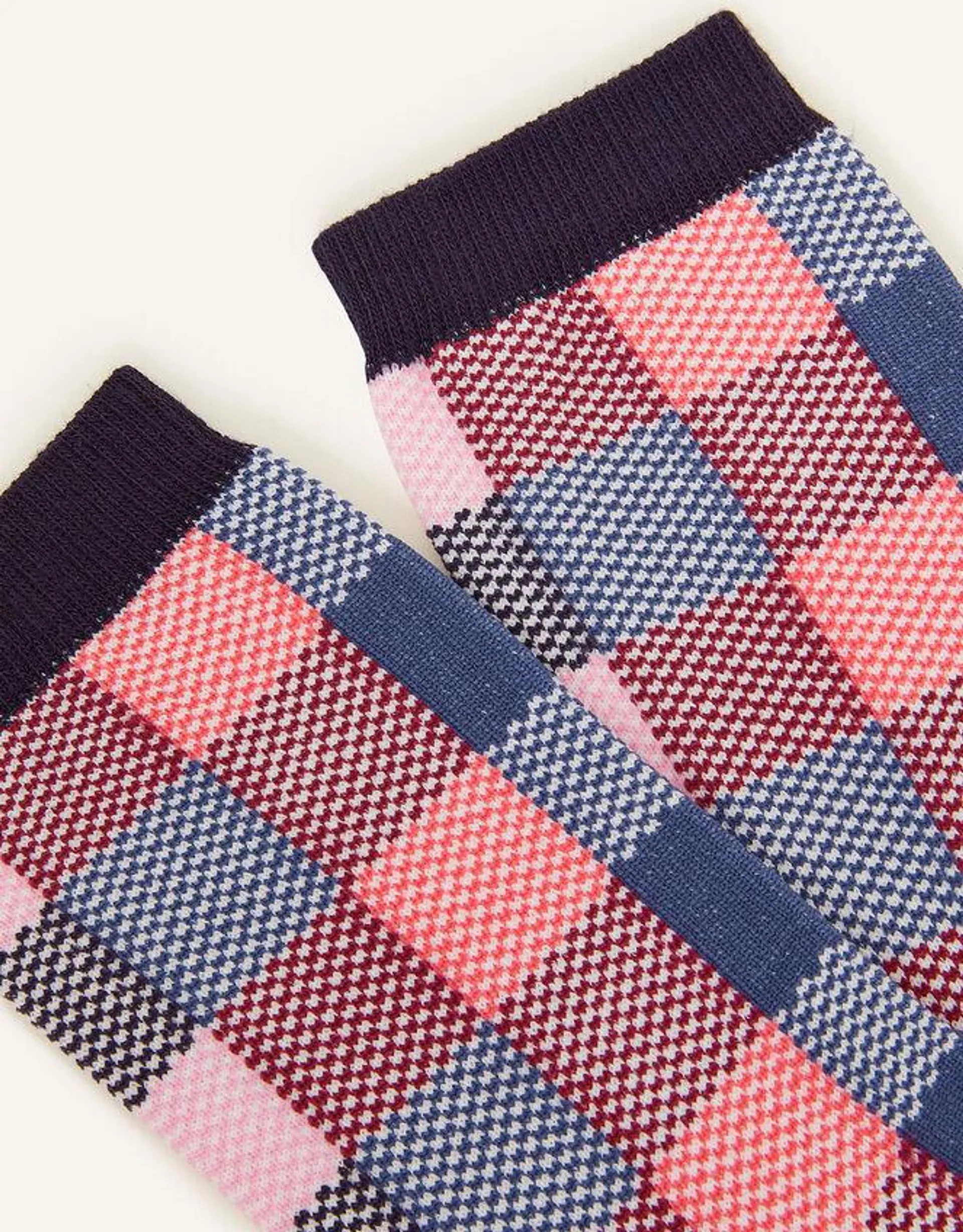 Check Print Socks