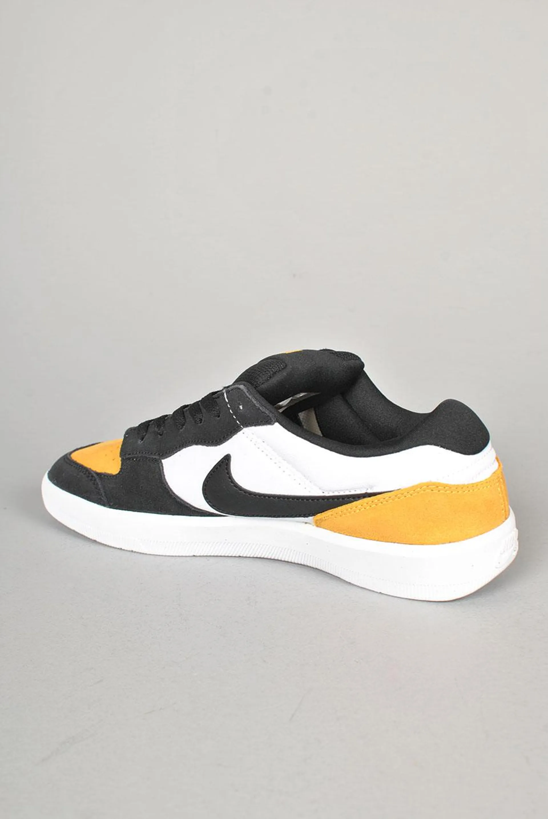 Nike SB Force 58