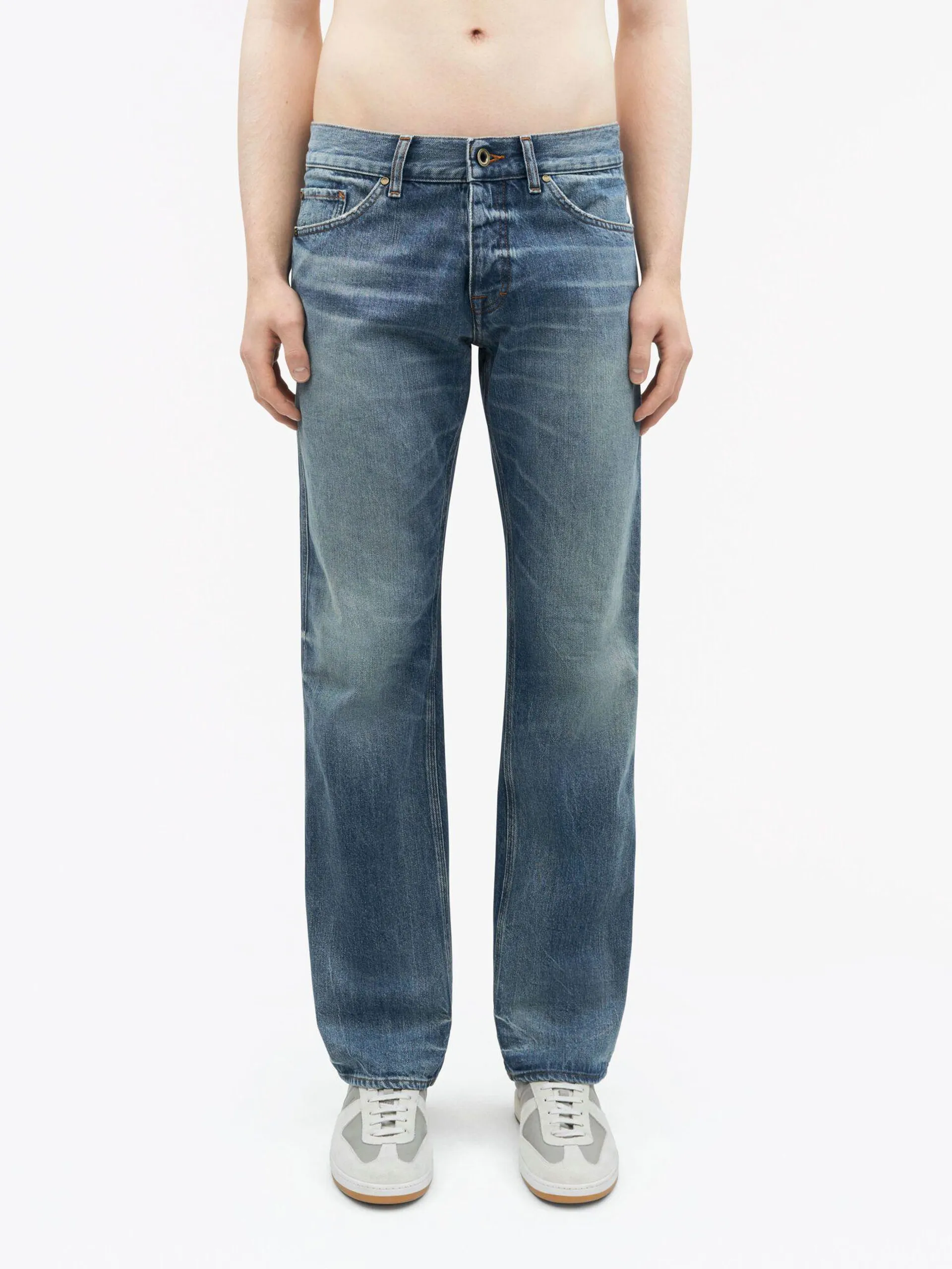 Raka jeans med normal passform i styv denim