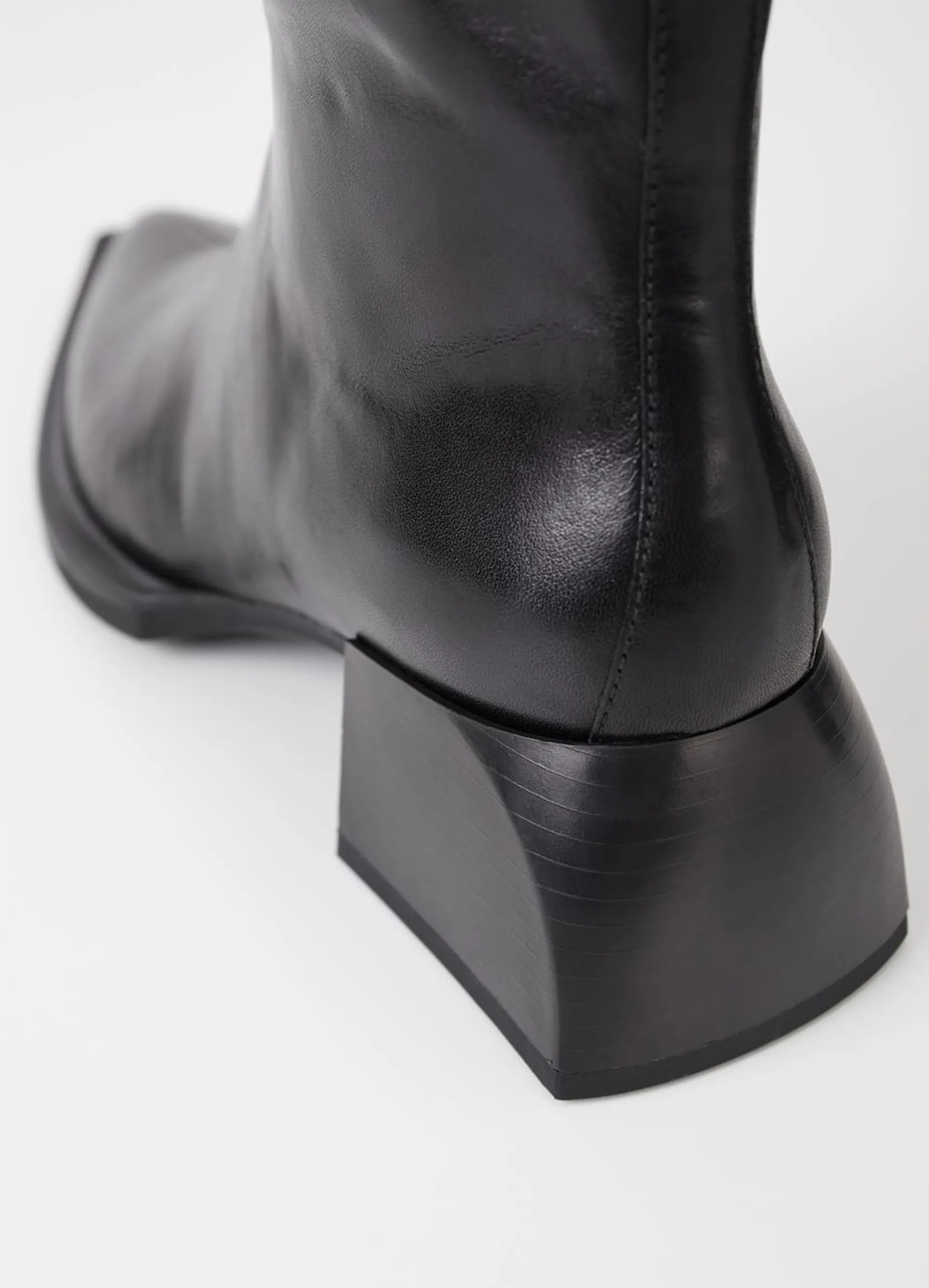 VIVIAN BOOTS