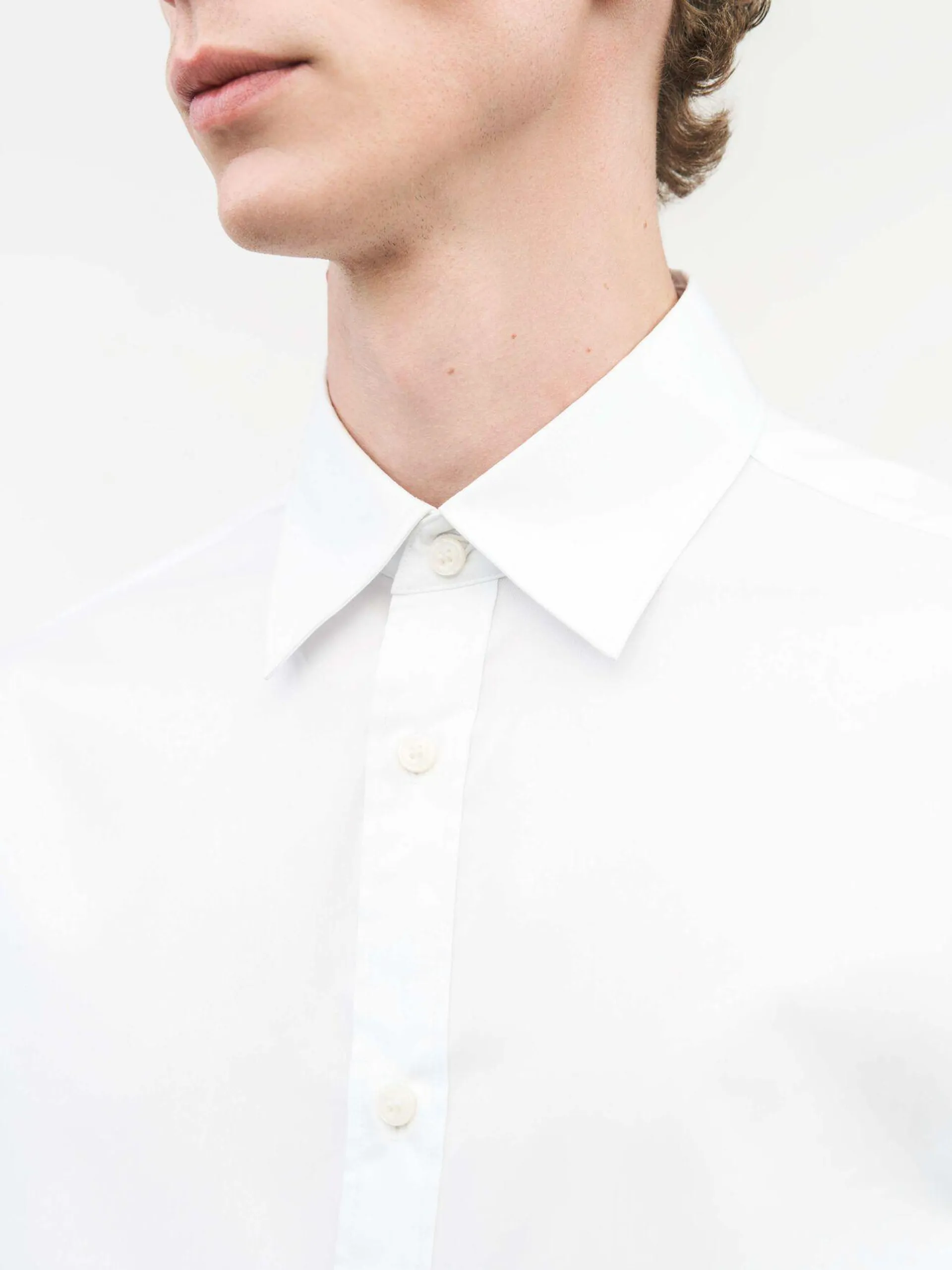Lowan Skjorta