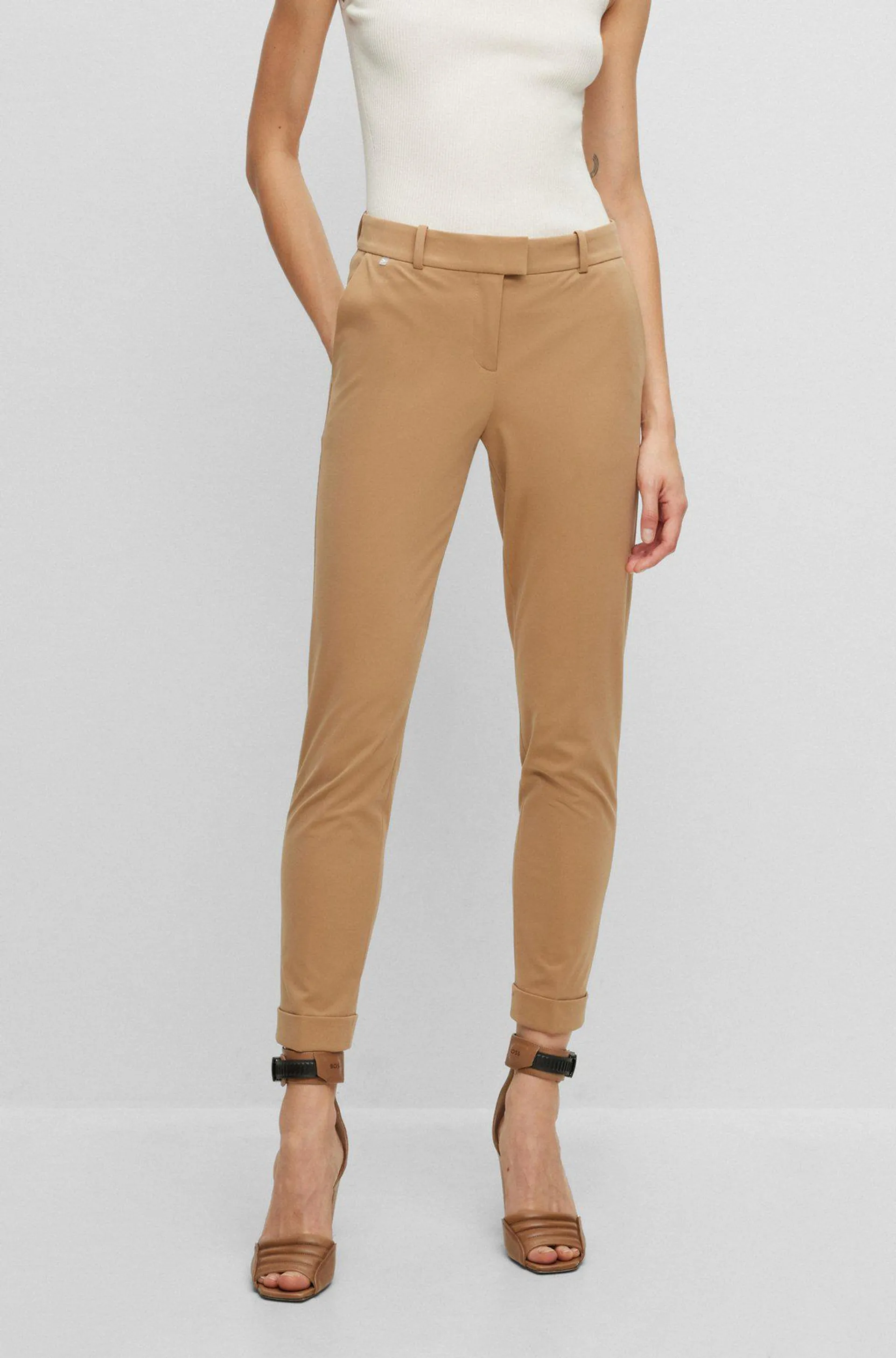 Slim-fit cropped trousers in performance-stretch jersey