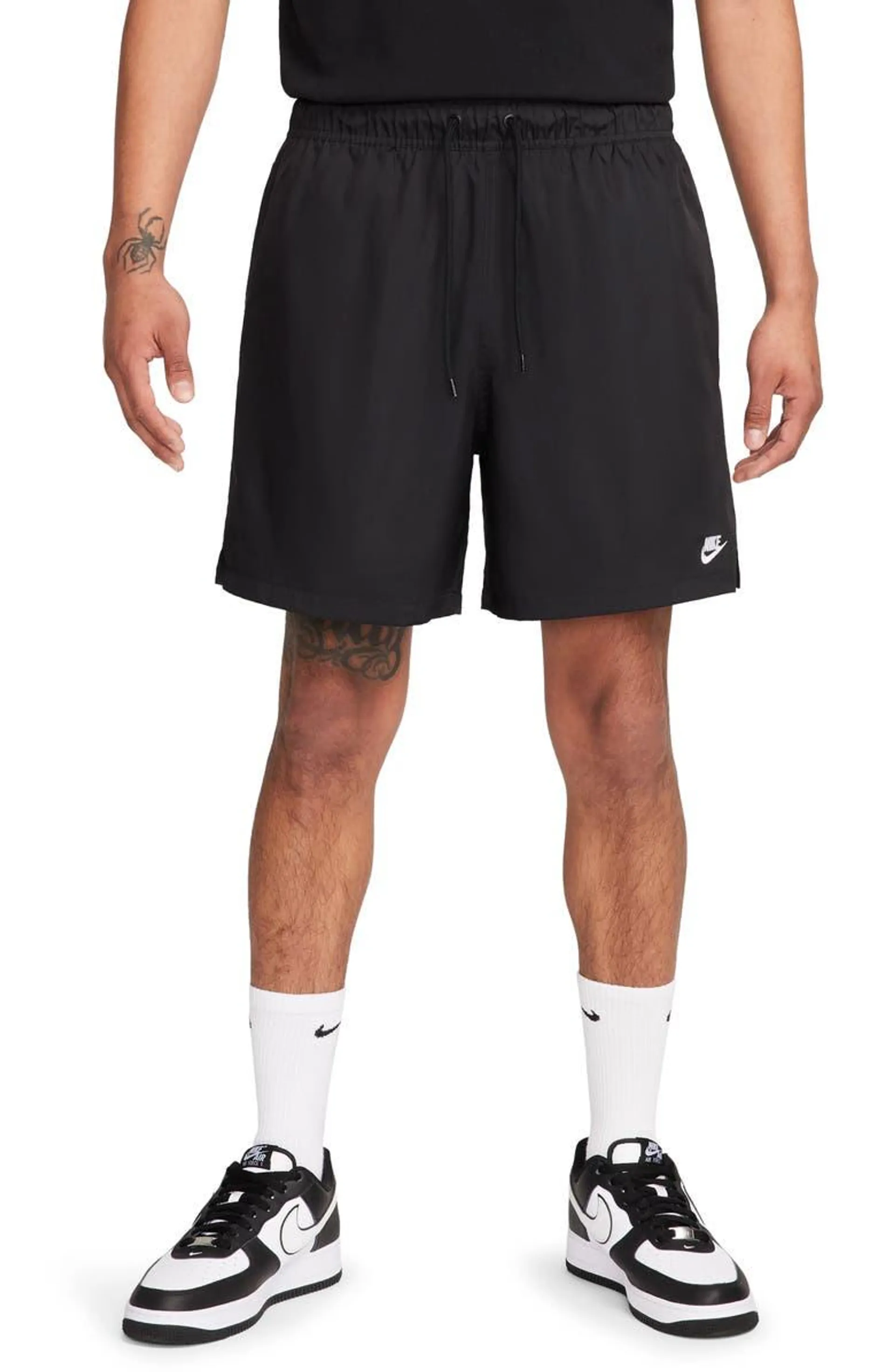 Club Woven Flow Shorts