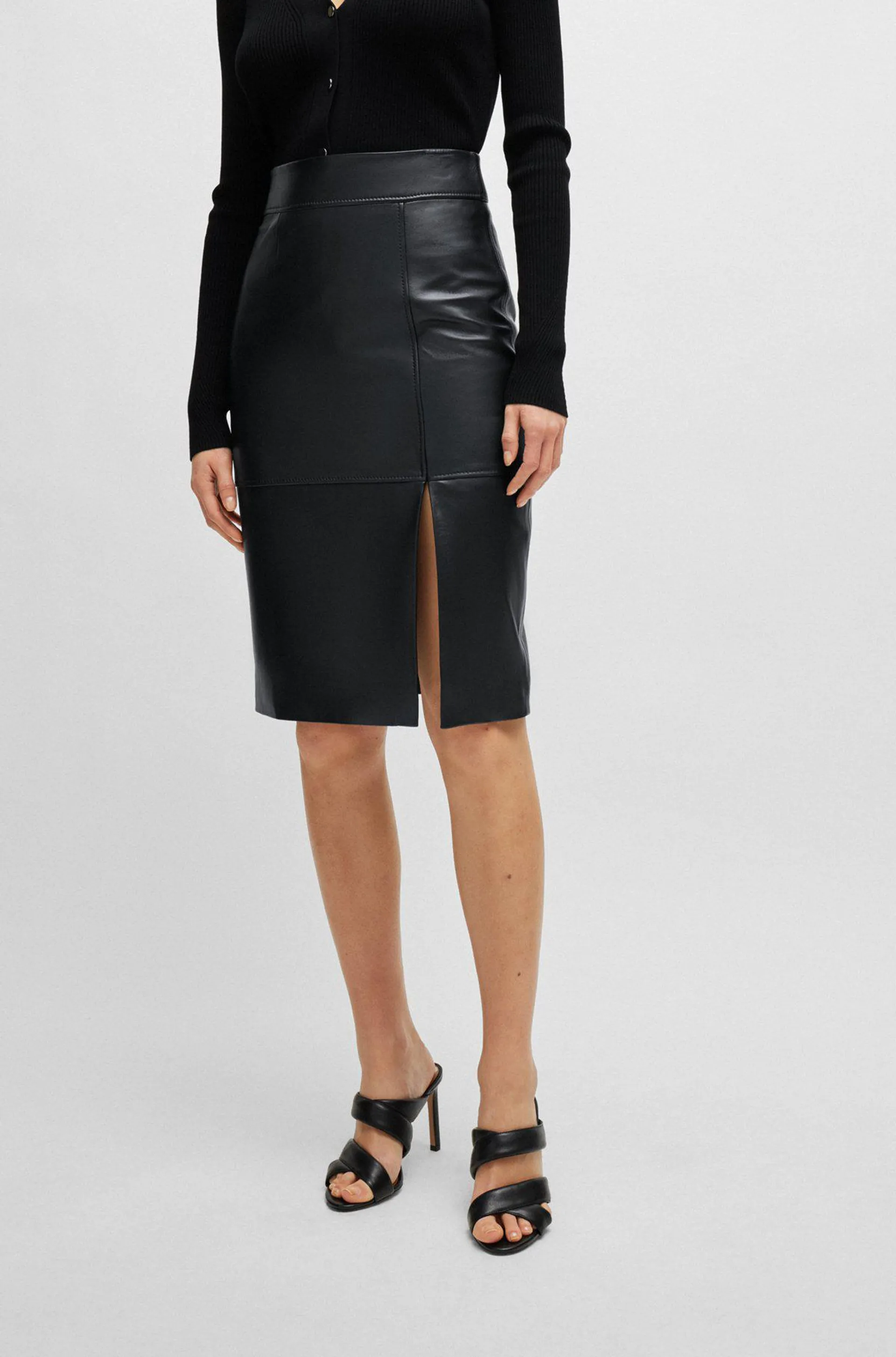 Slim-fit pencil skirt in leather