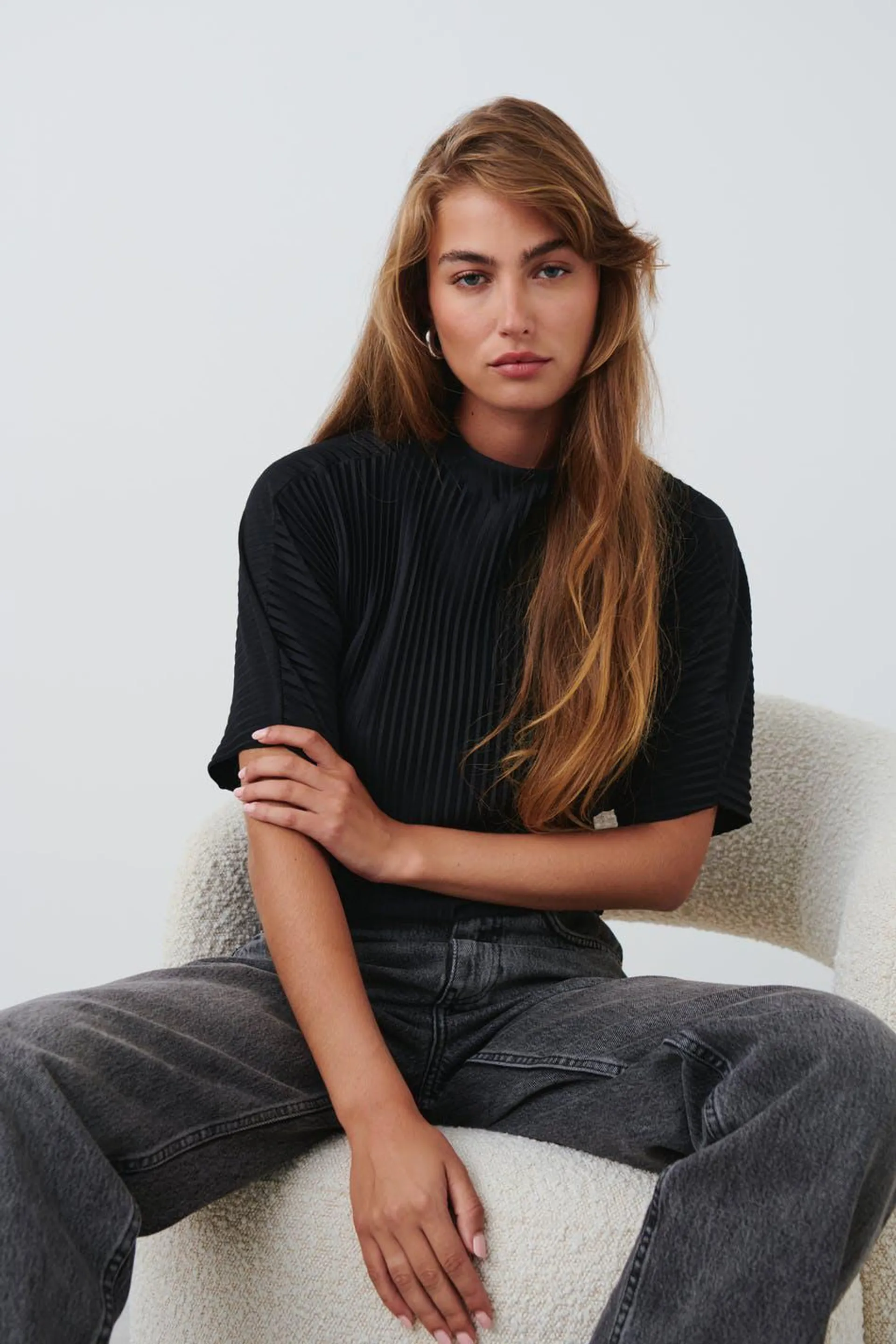 Tie back plisse top
