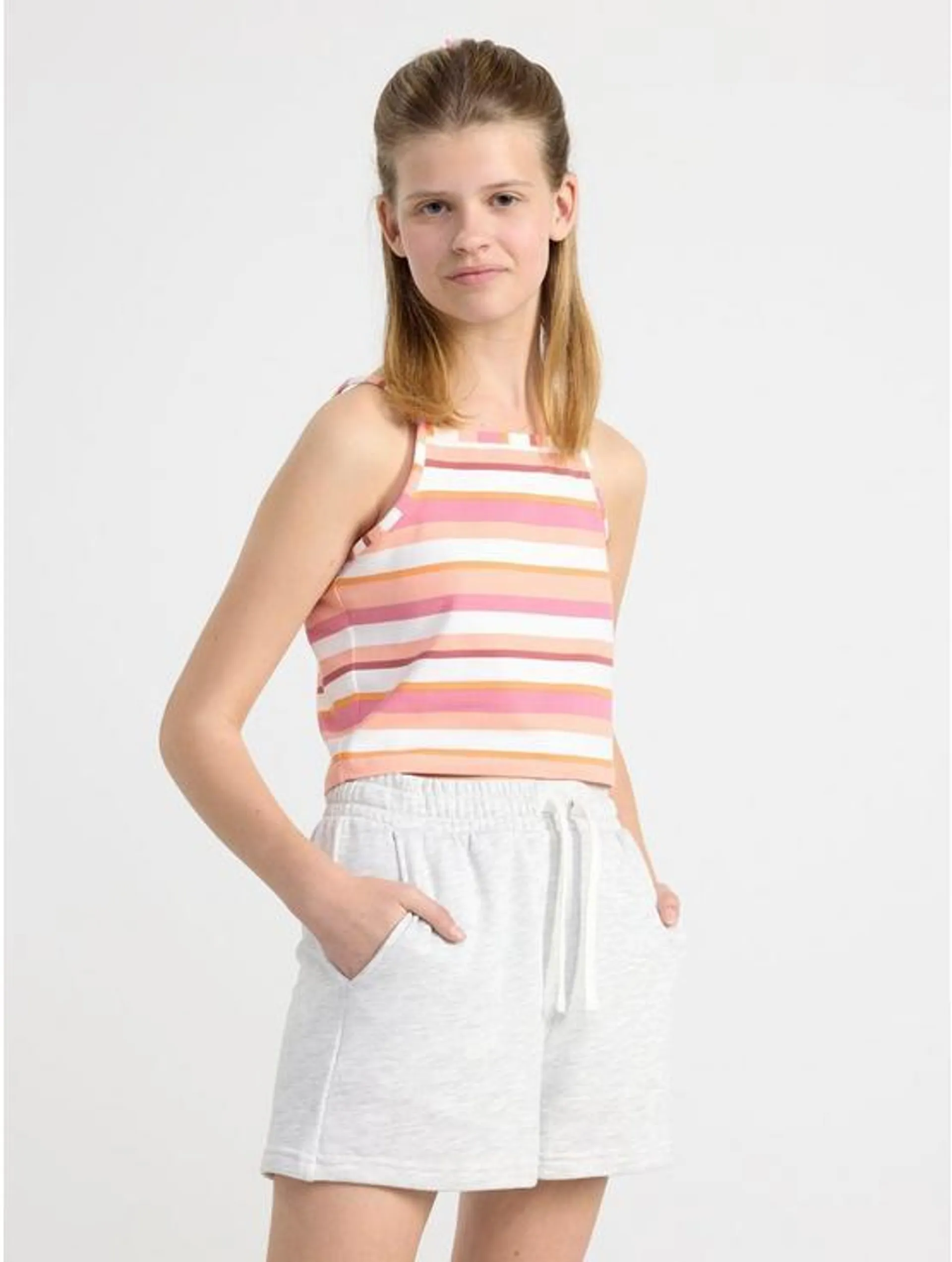 Shorts i collegemateriale