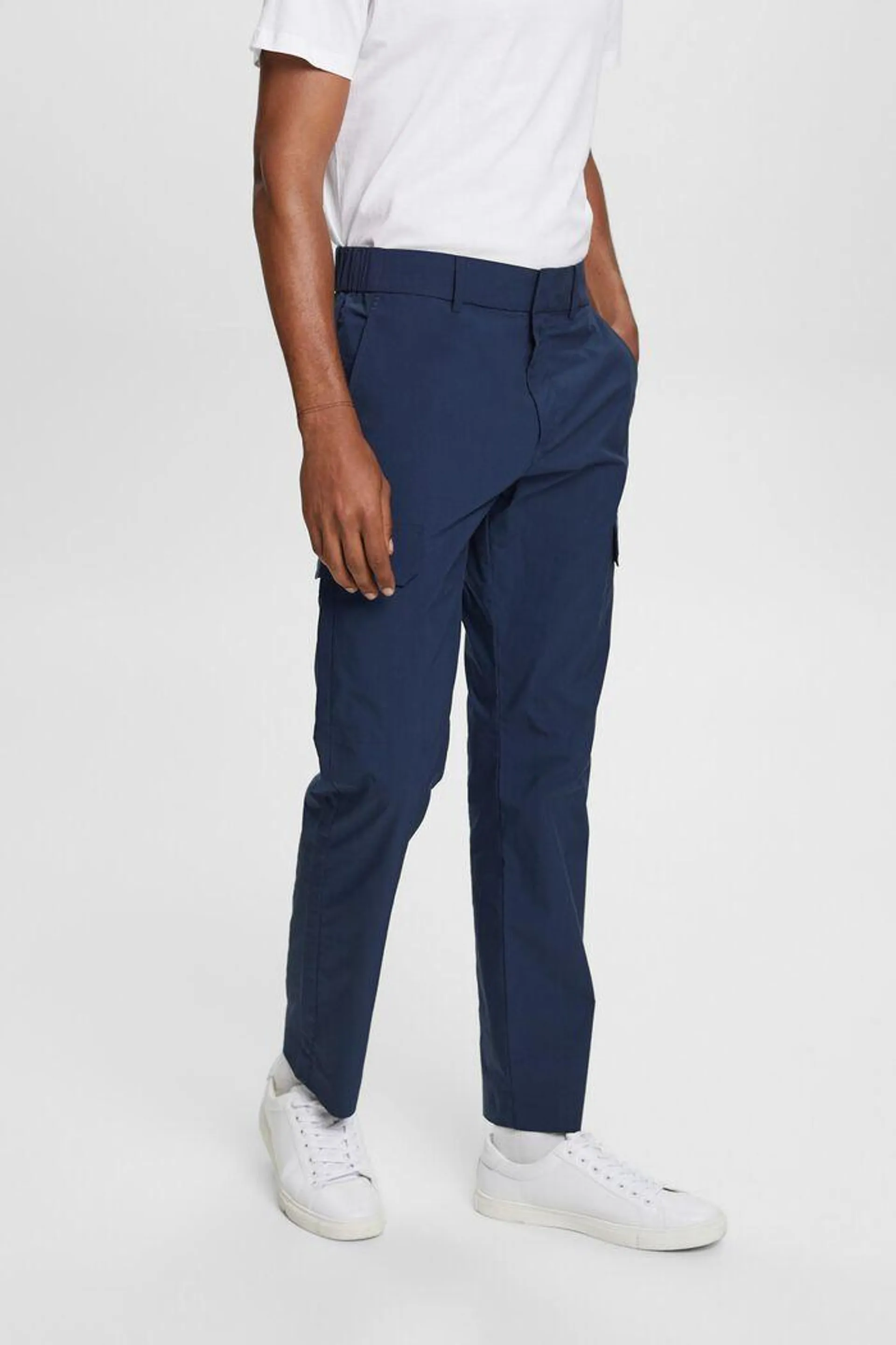 Cargo trousers with elastic waist