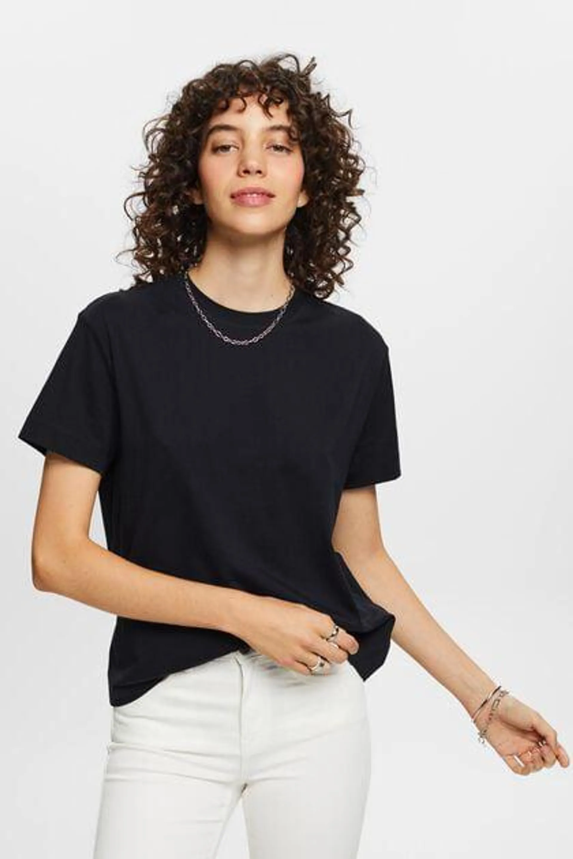 T-shirts & long sleeve tops for women