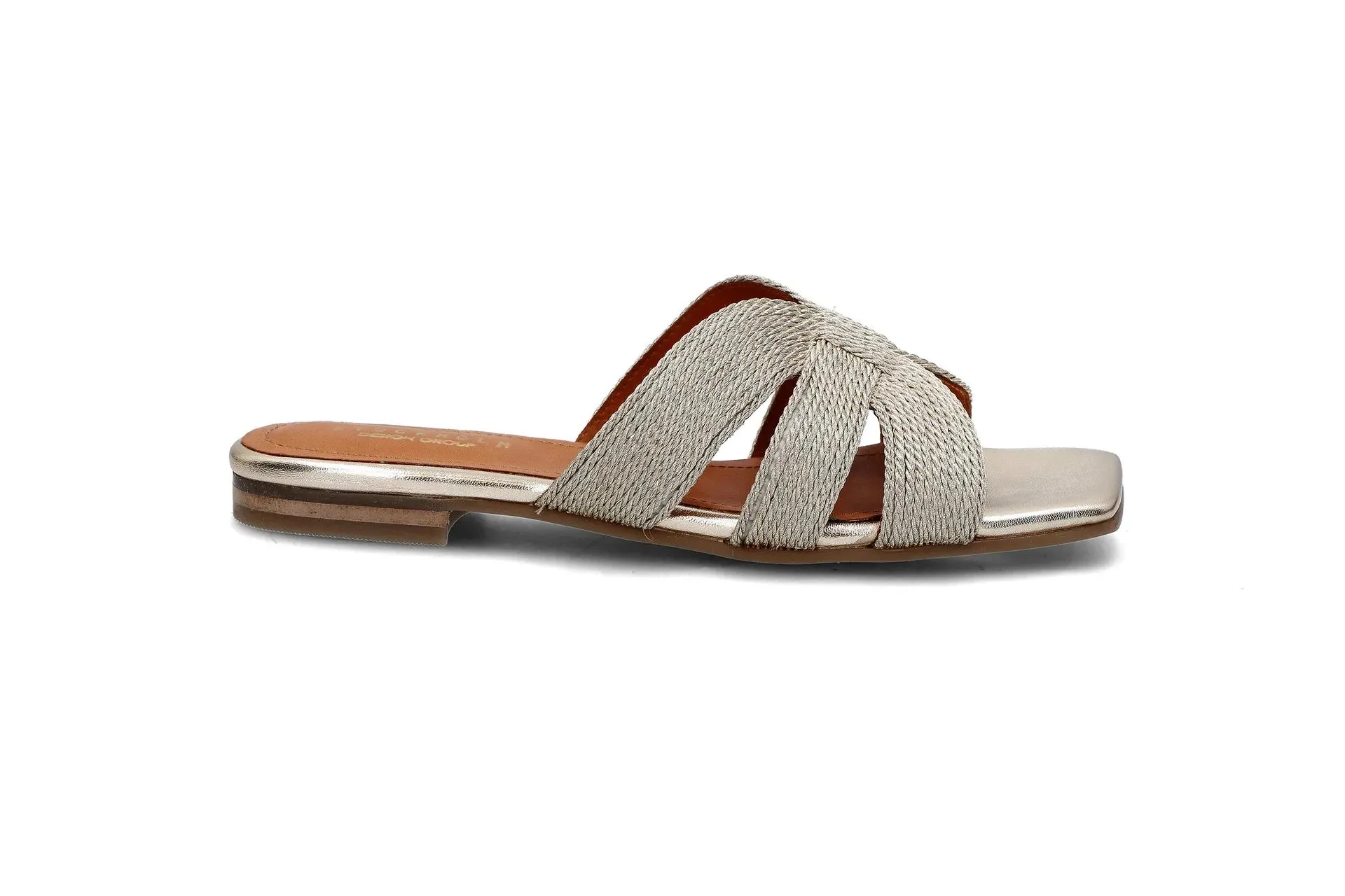 Trendy Slip-in sandal