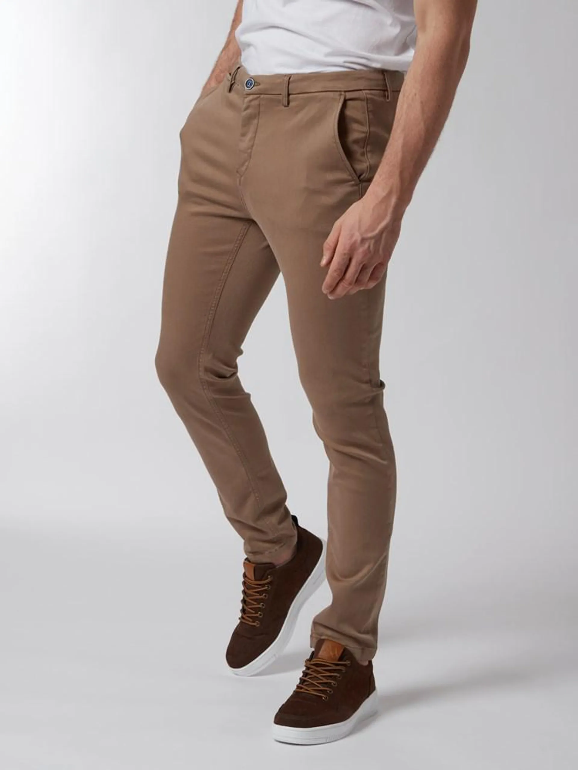 Alan color hyper str. chino