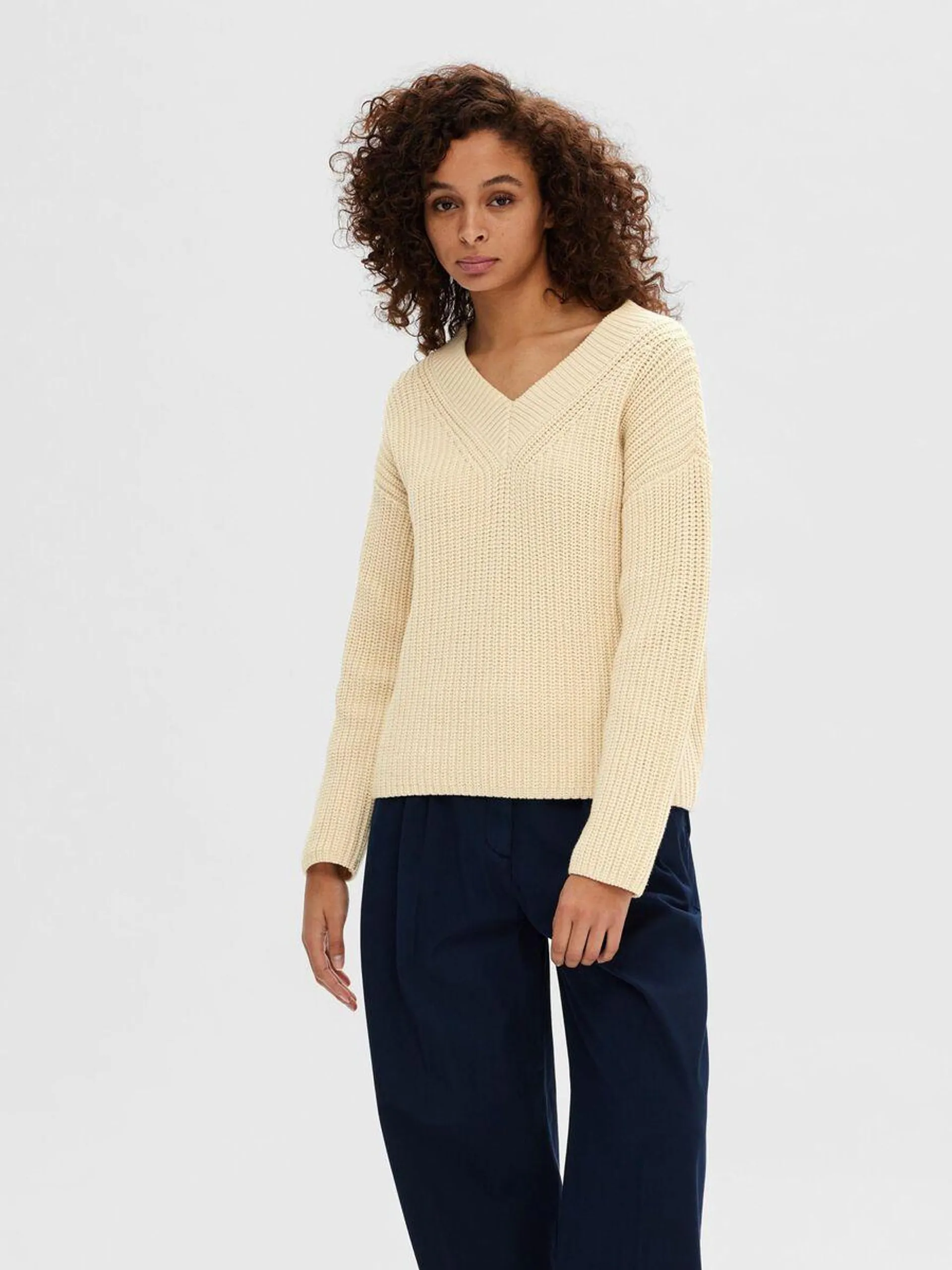 V-HALS STRIKKET PULLOVER