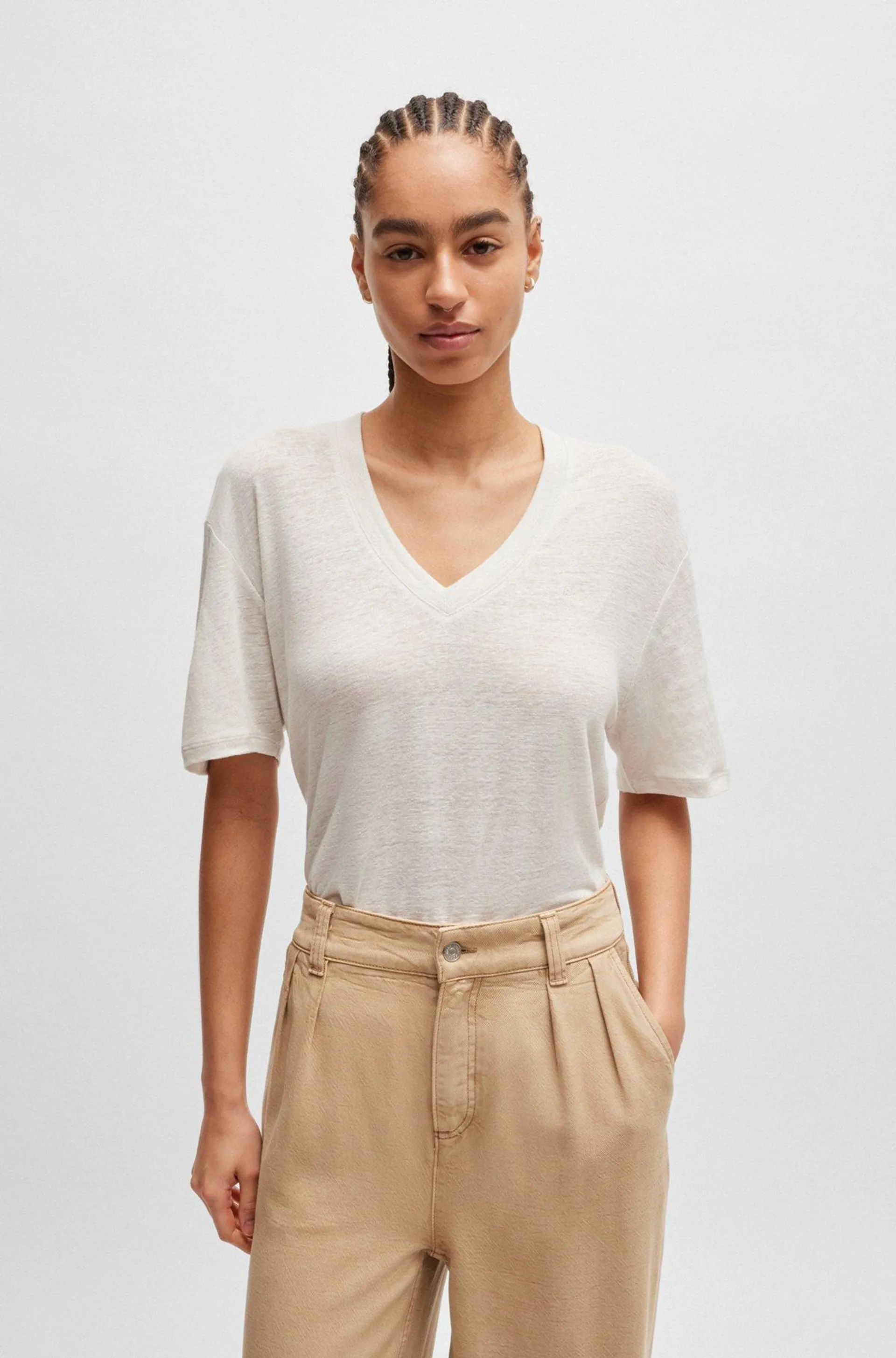 V-neck T-shirt in linen