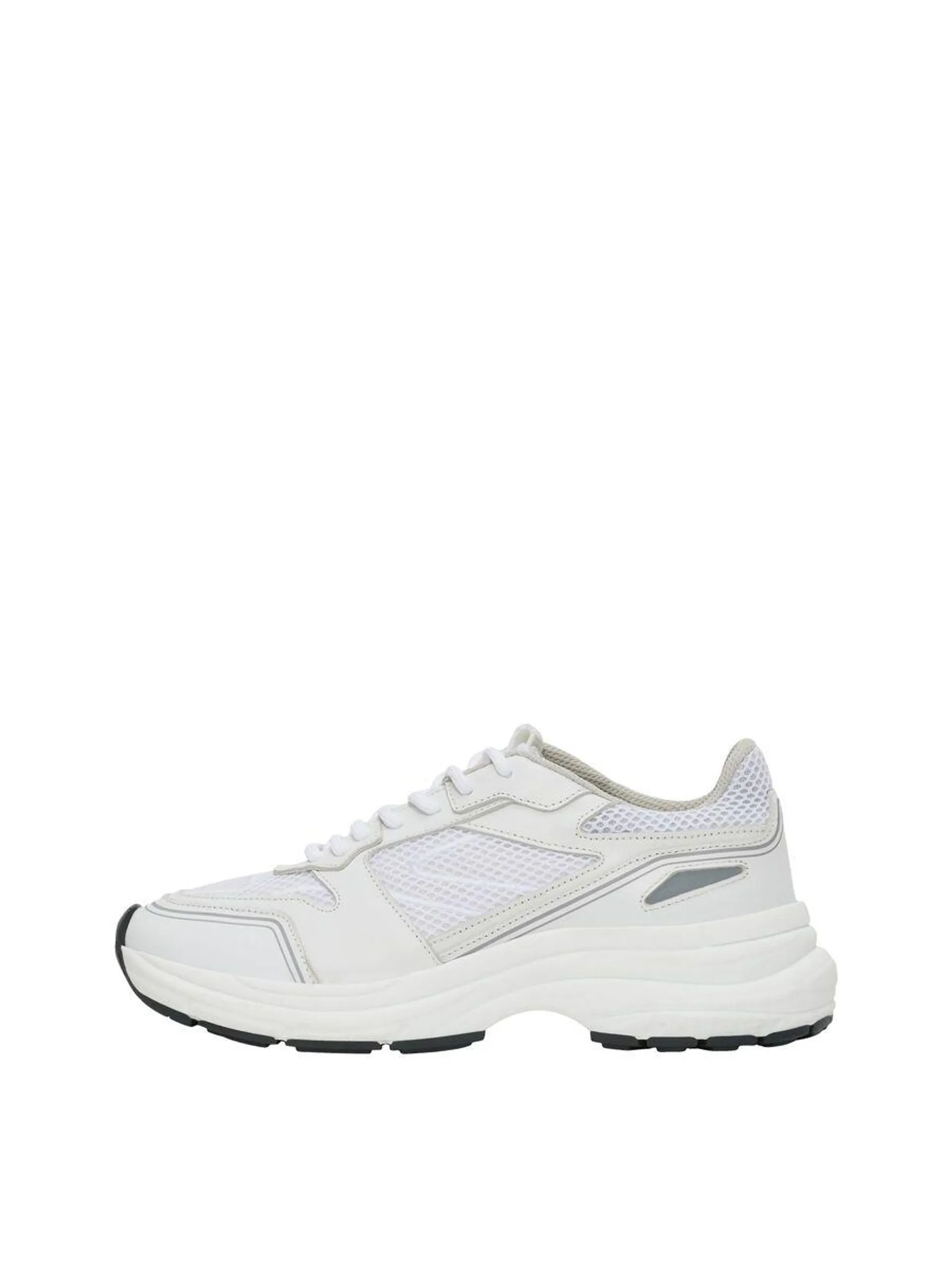 CHUNKY SNEAKERS