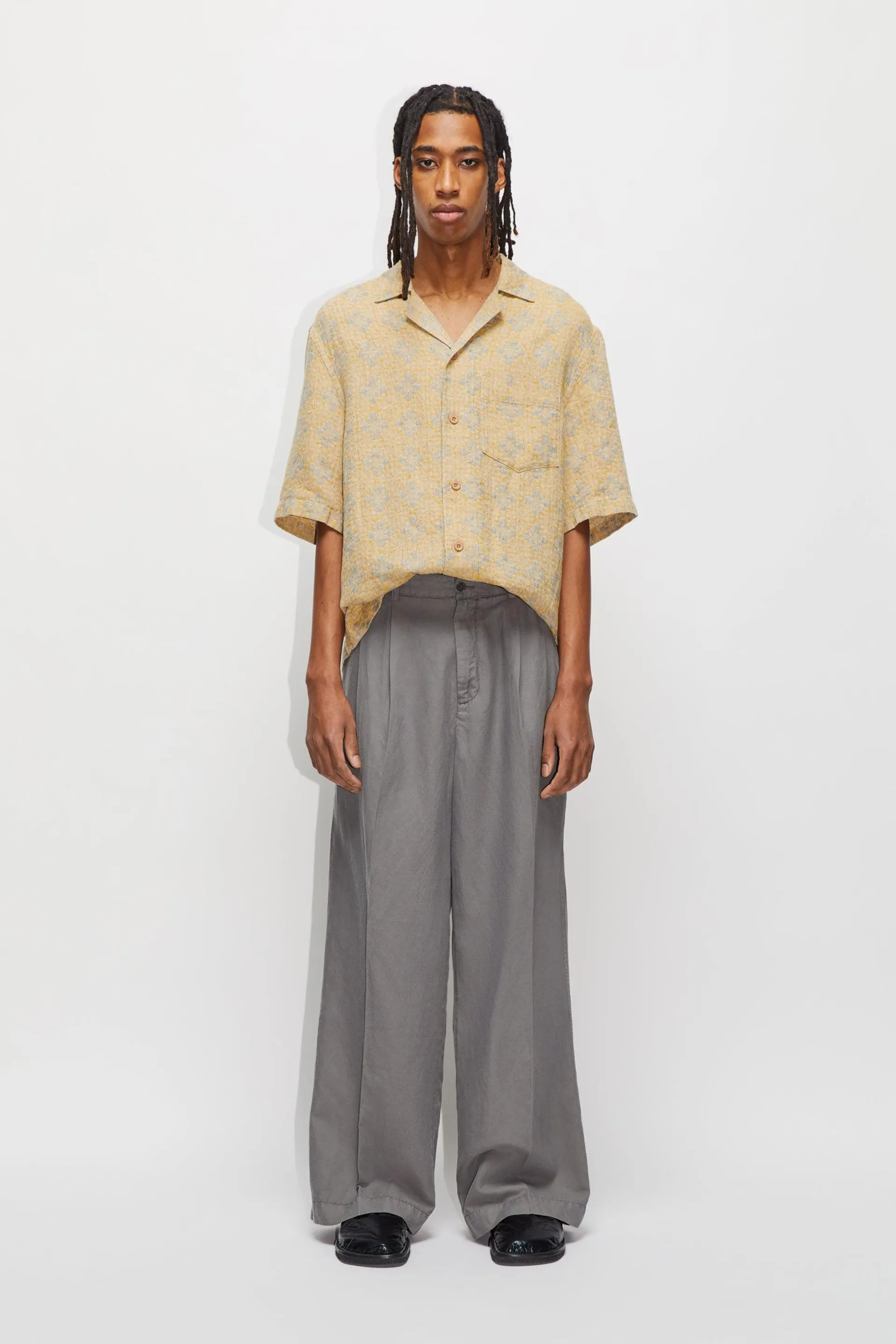 Wide-leg Trousers