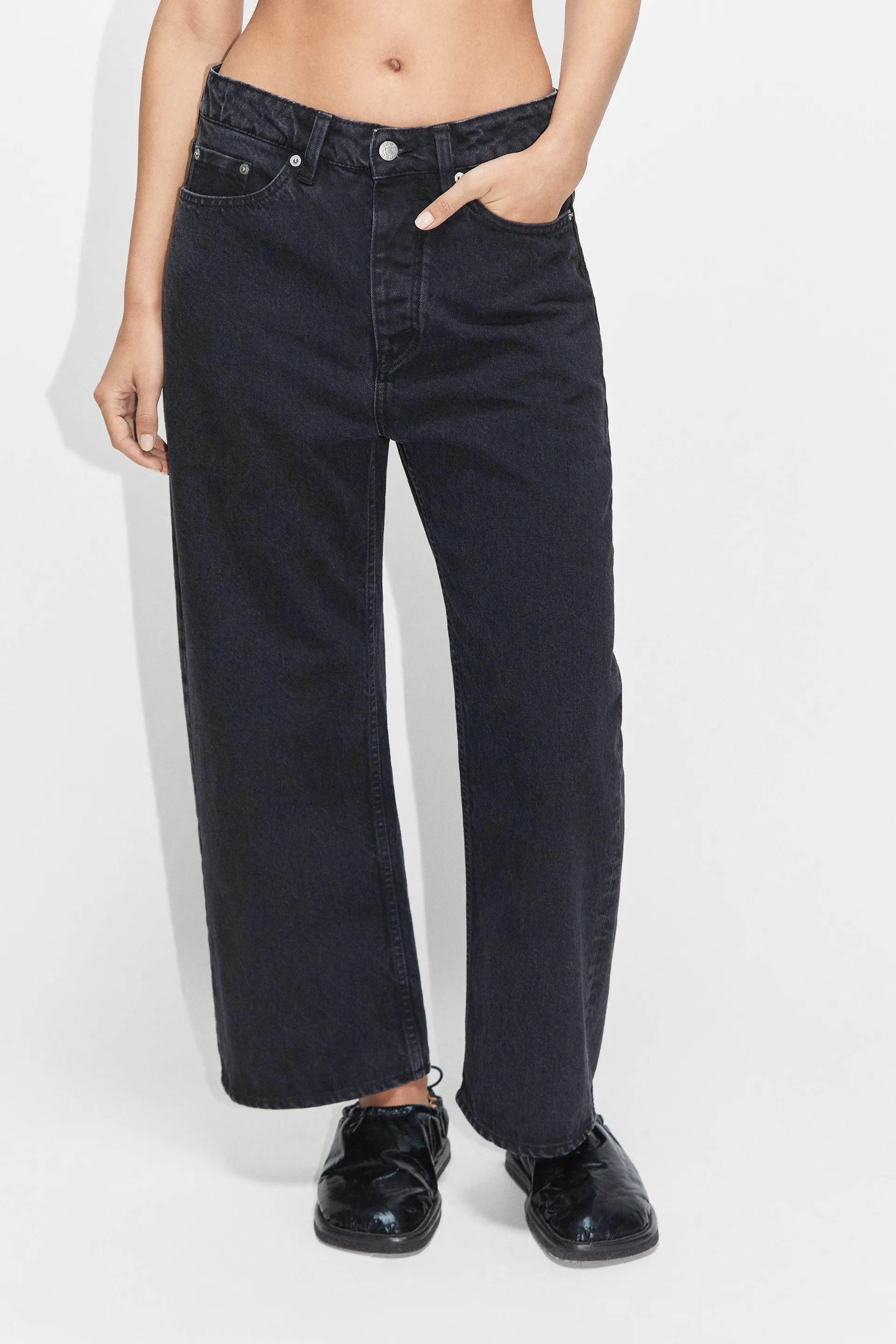 Wide-leg Cropped Jeans