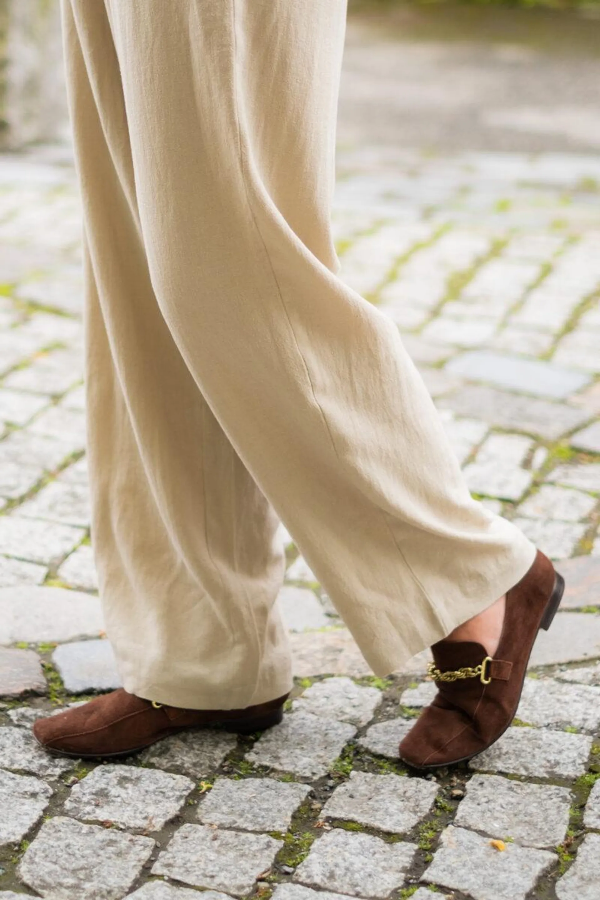 Vivo, Brown Suede