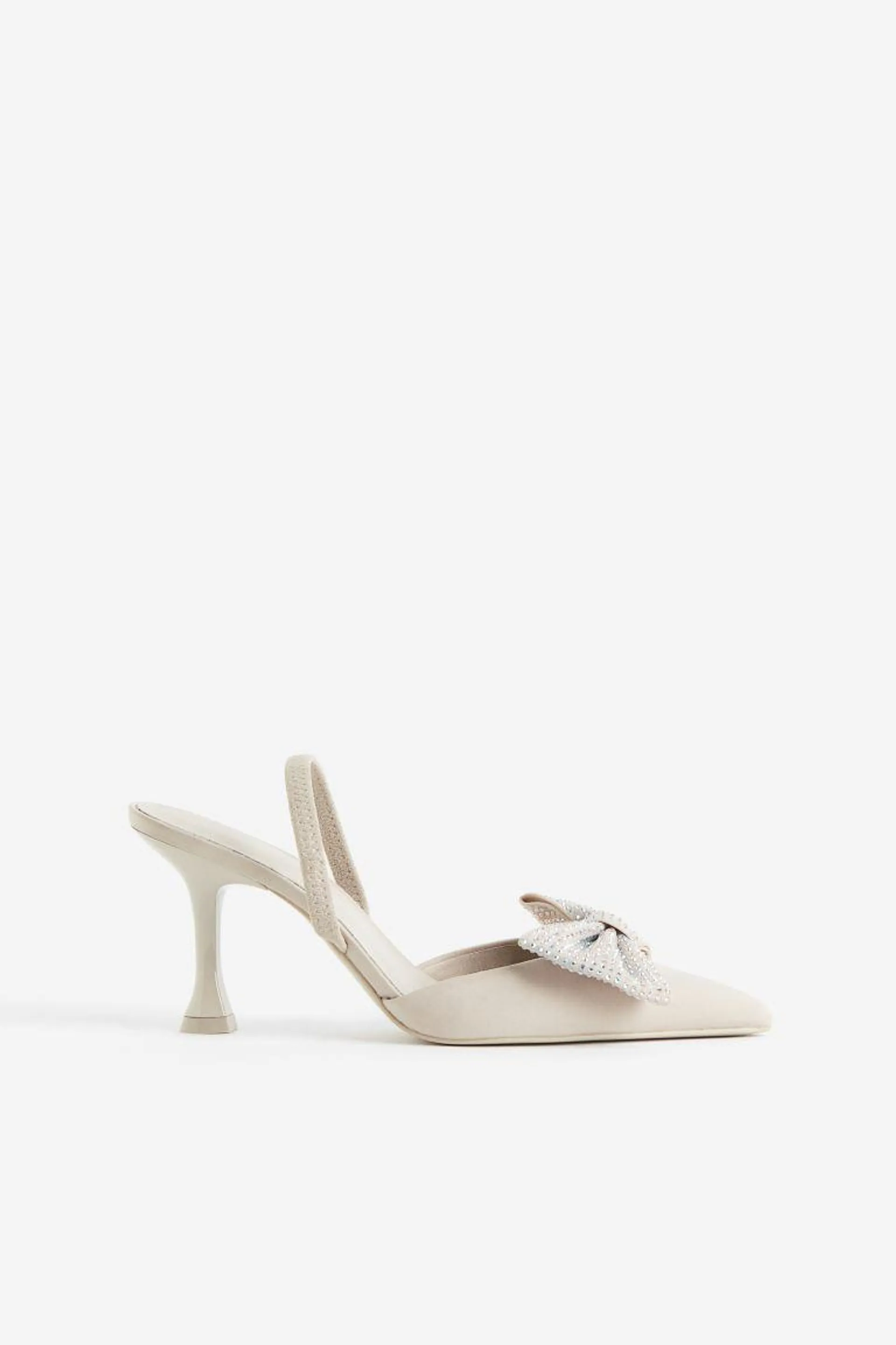 Bow-detail slingbacks