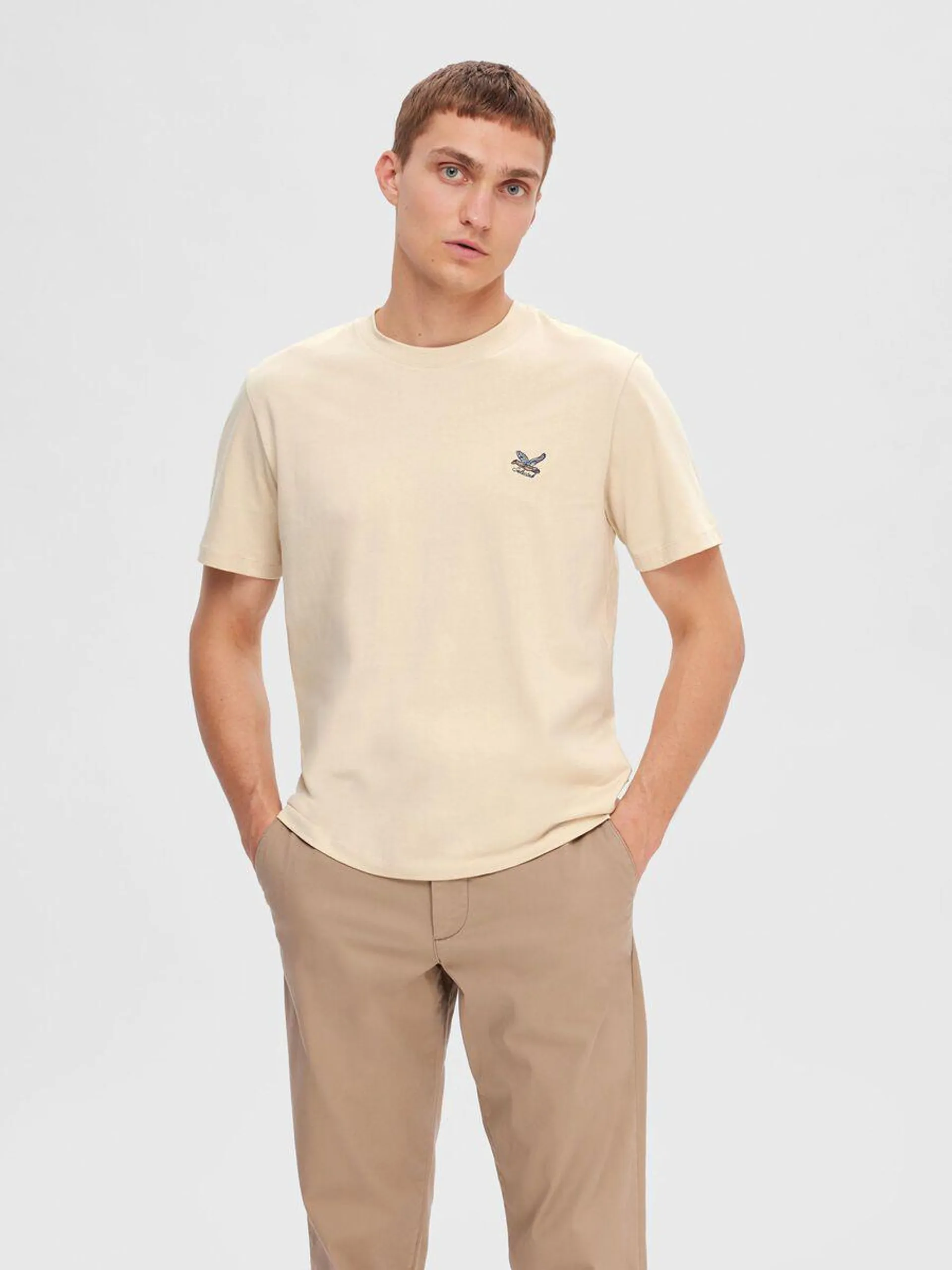 BRODERT T-SKJORTE