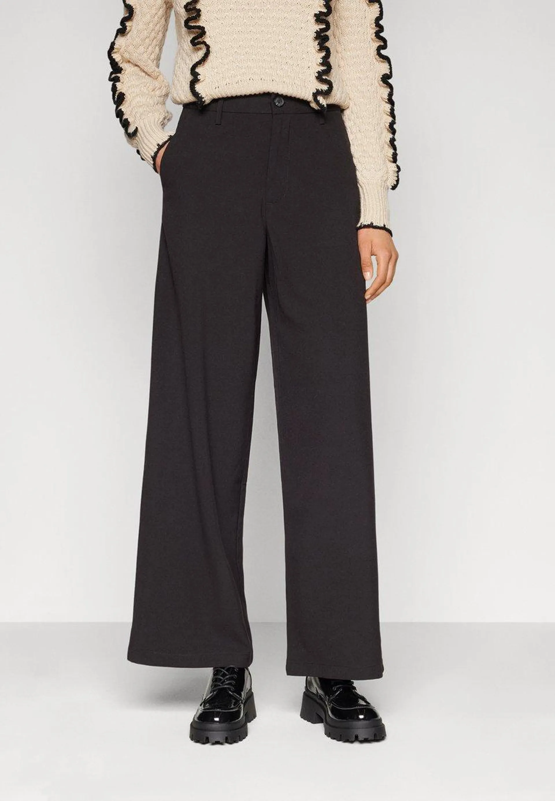 BASIC WIDE LEGS - Pantalon classique