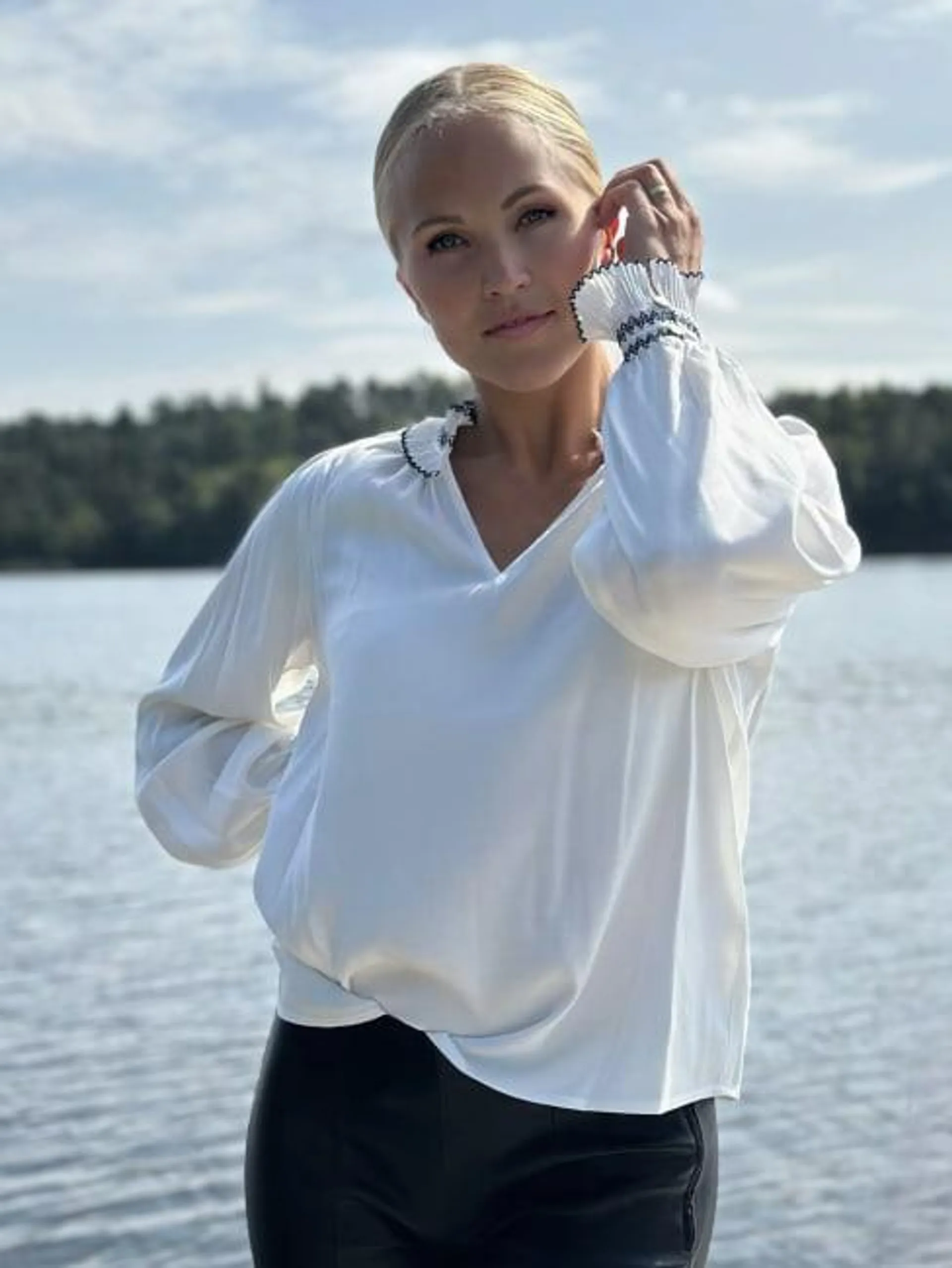 Dessa Blouse White S