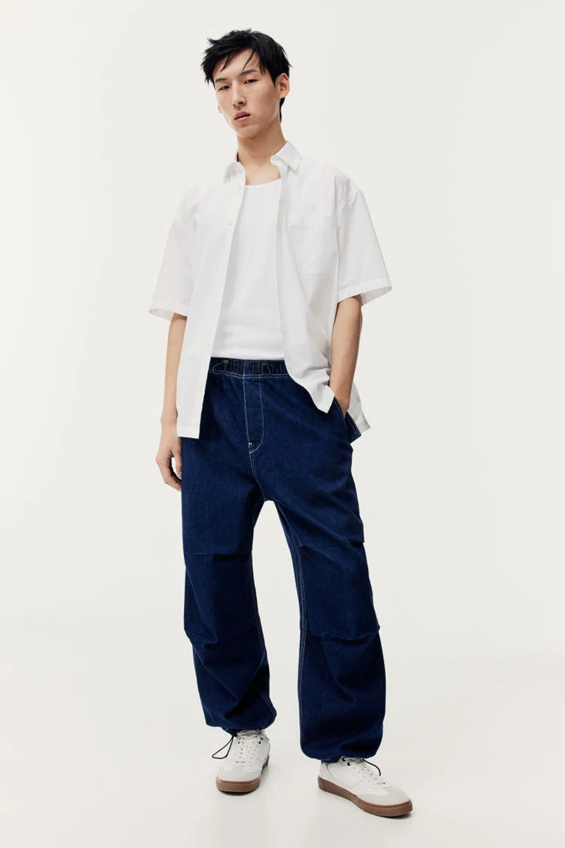 Loose Fit Parachute trousers