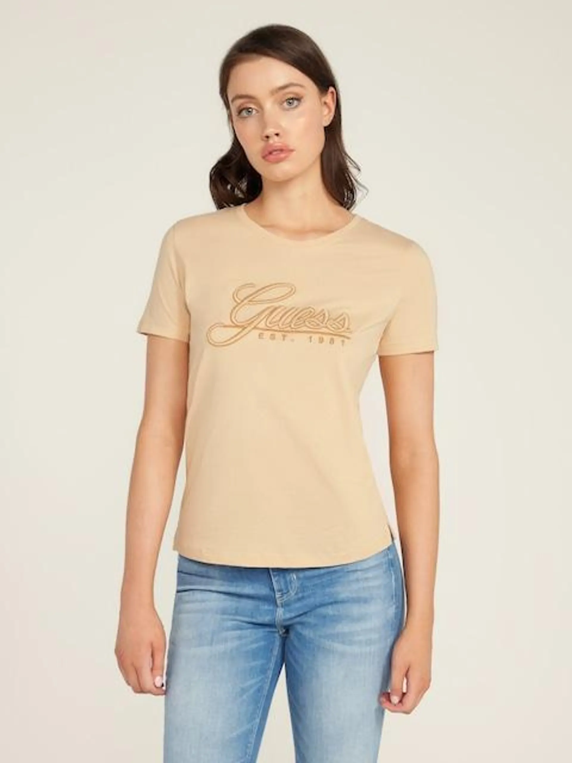 Guess Script Tee In Sandy Peach