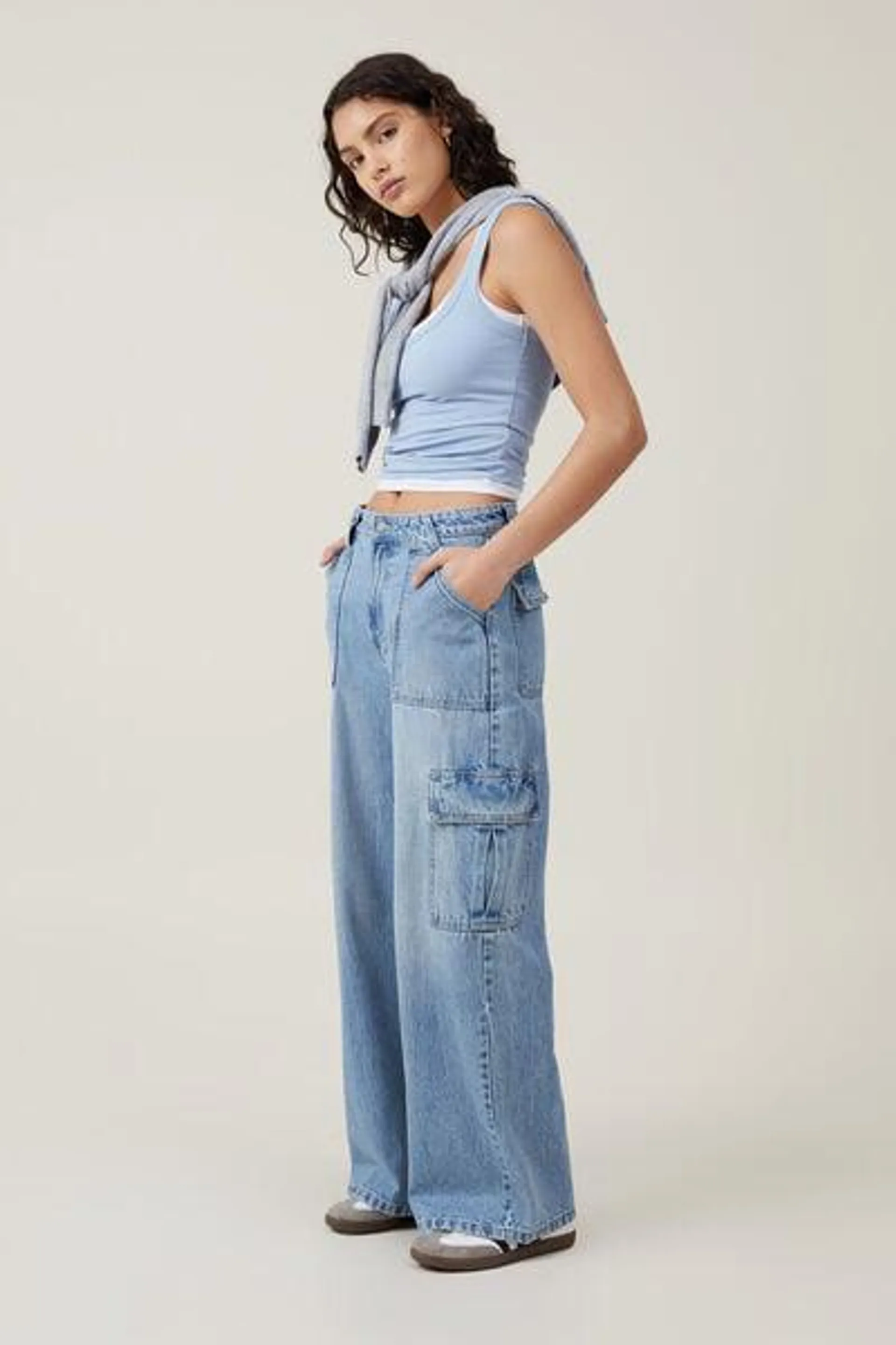 Relaxed Cargo Jean