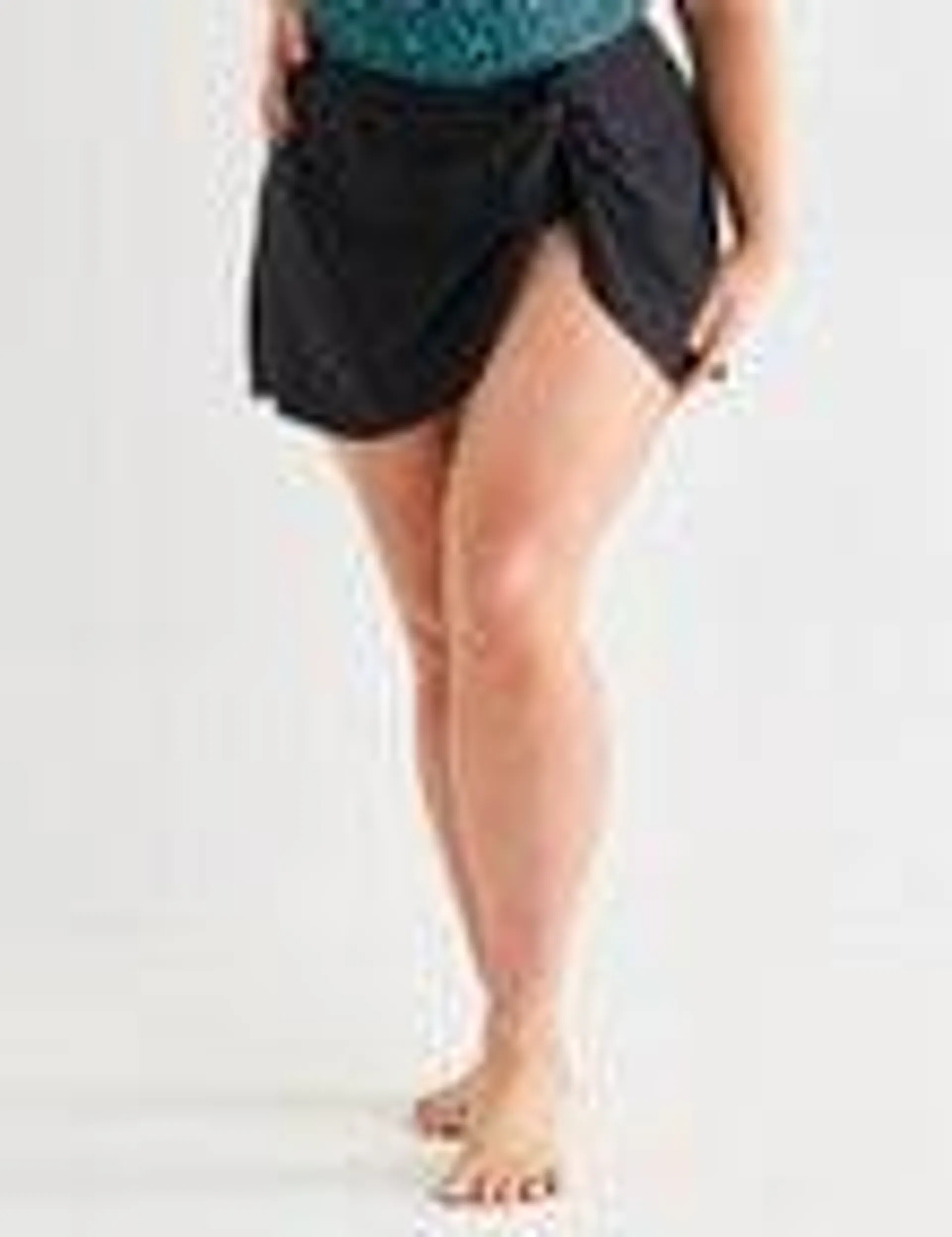 Zest Resort Curve Swim Sarong, Black