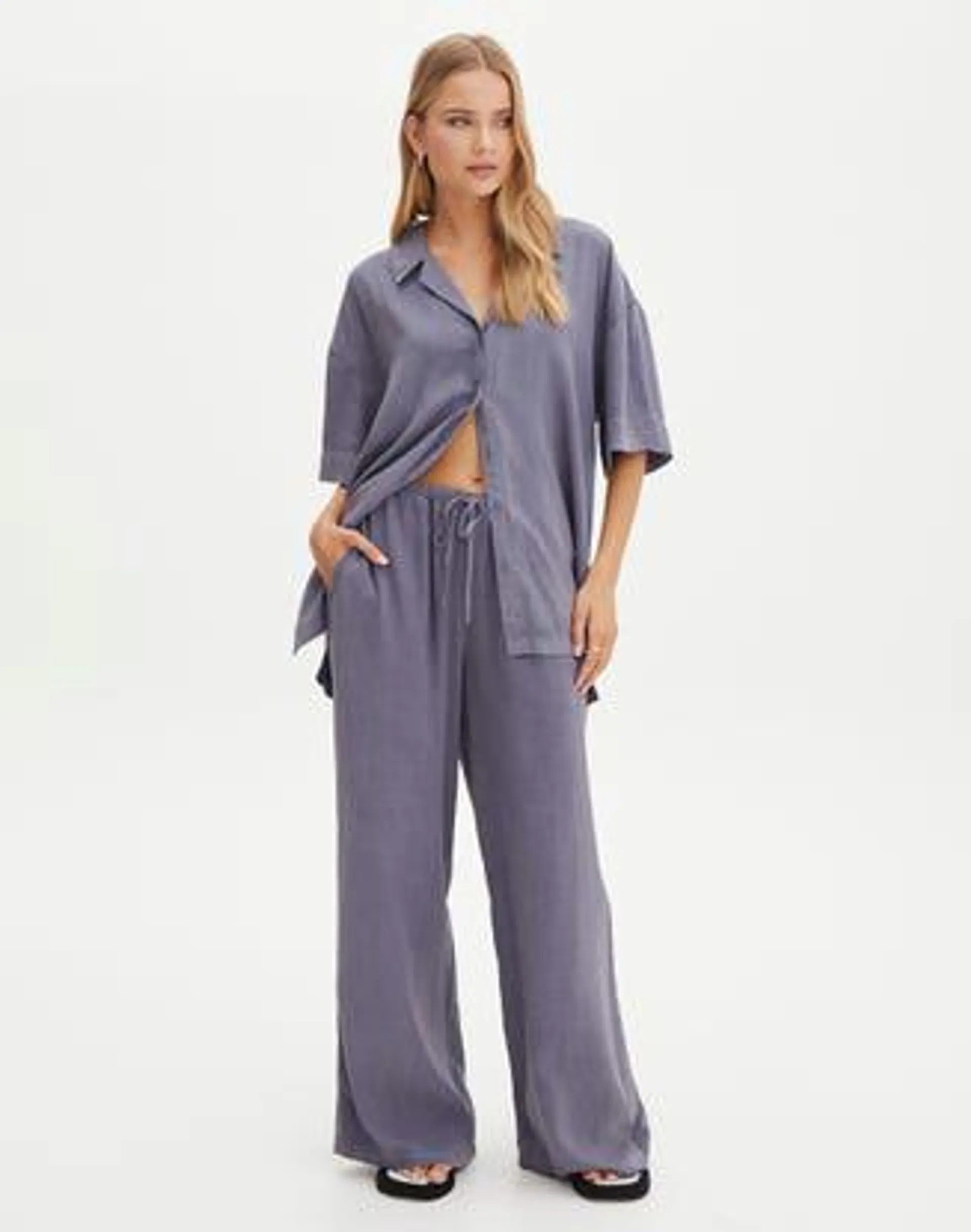 Wide Leg Drawstring Pant