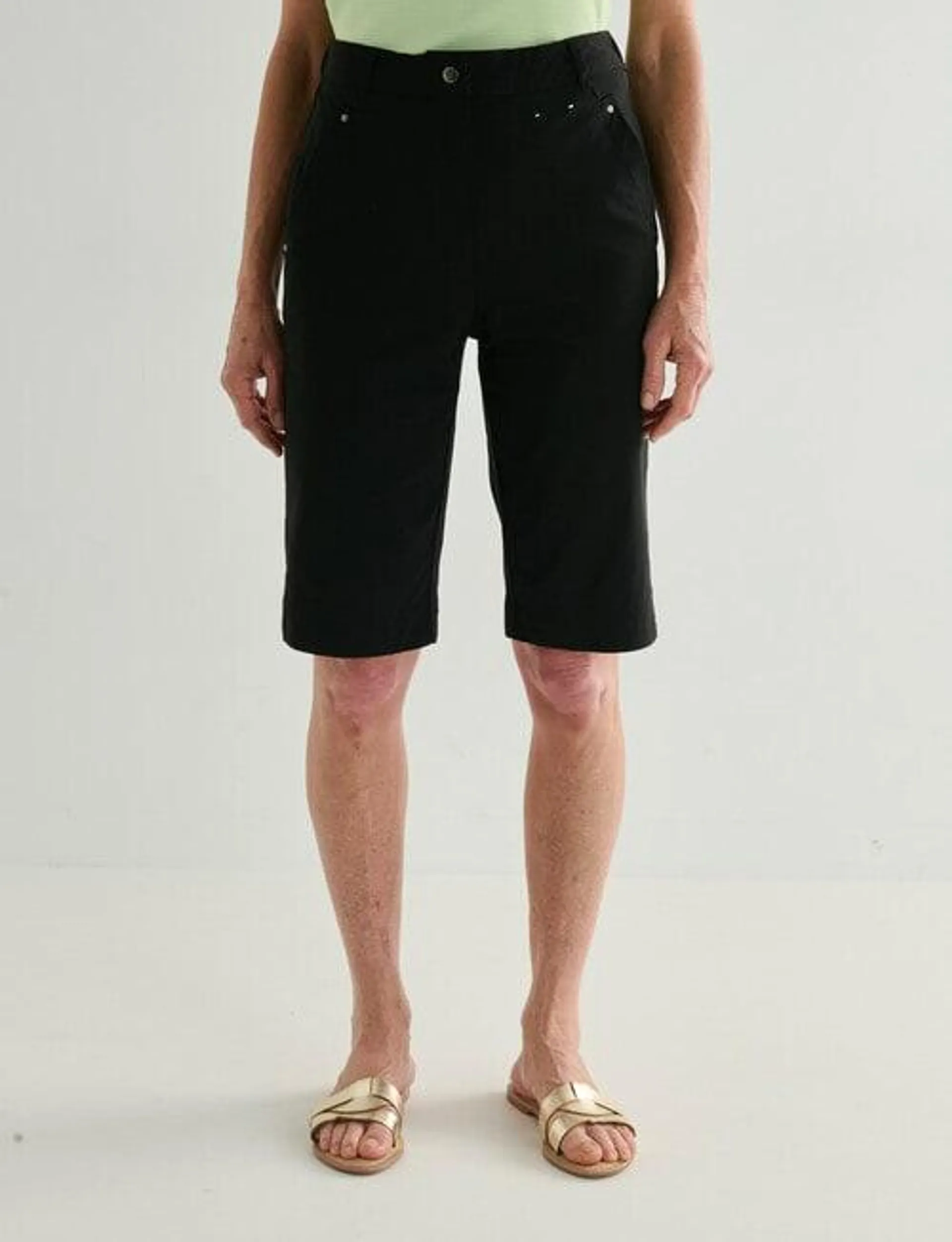 Ella J Classic Short, Black