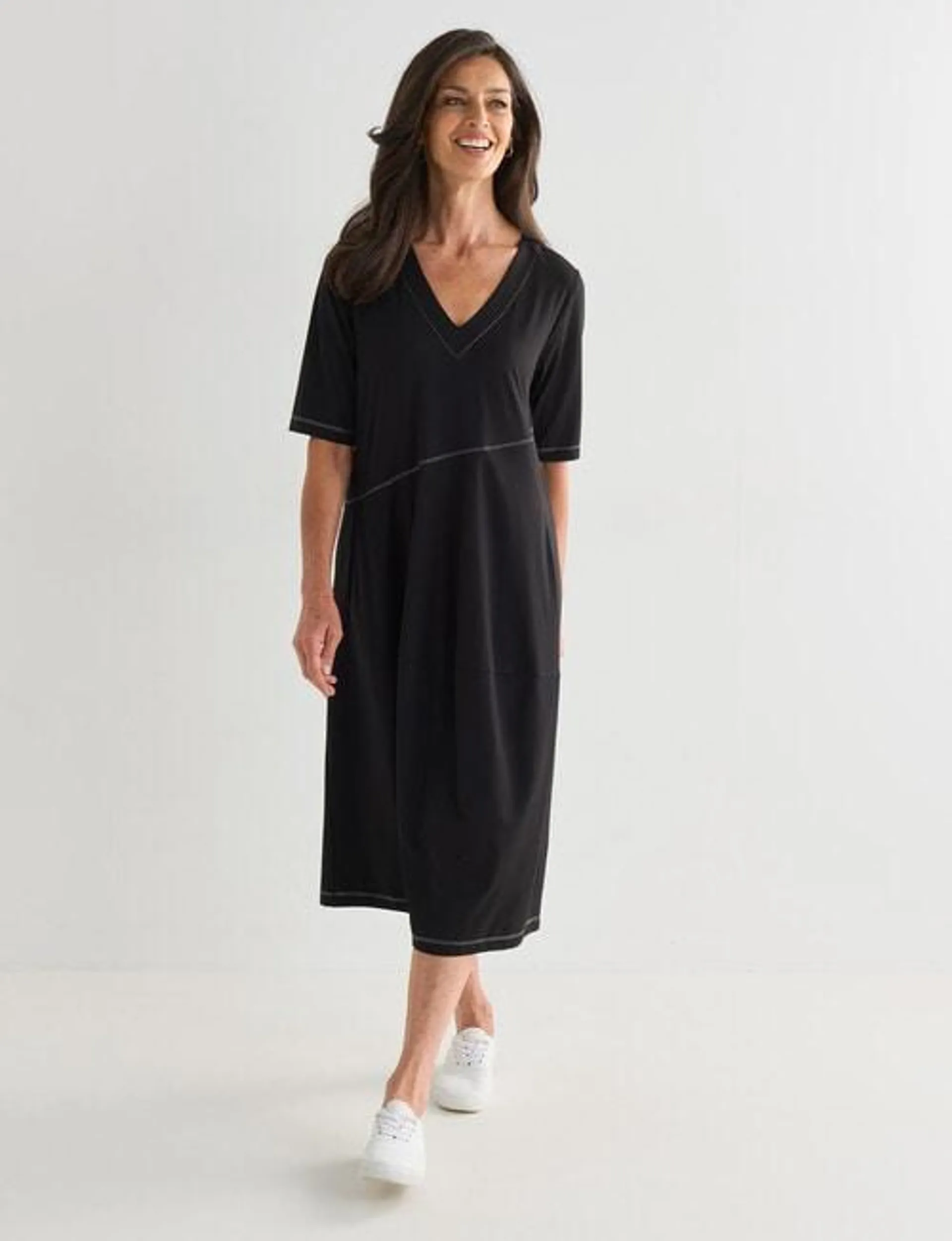 Ella J Short Sleeve V-Neck Dress, Black