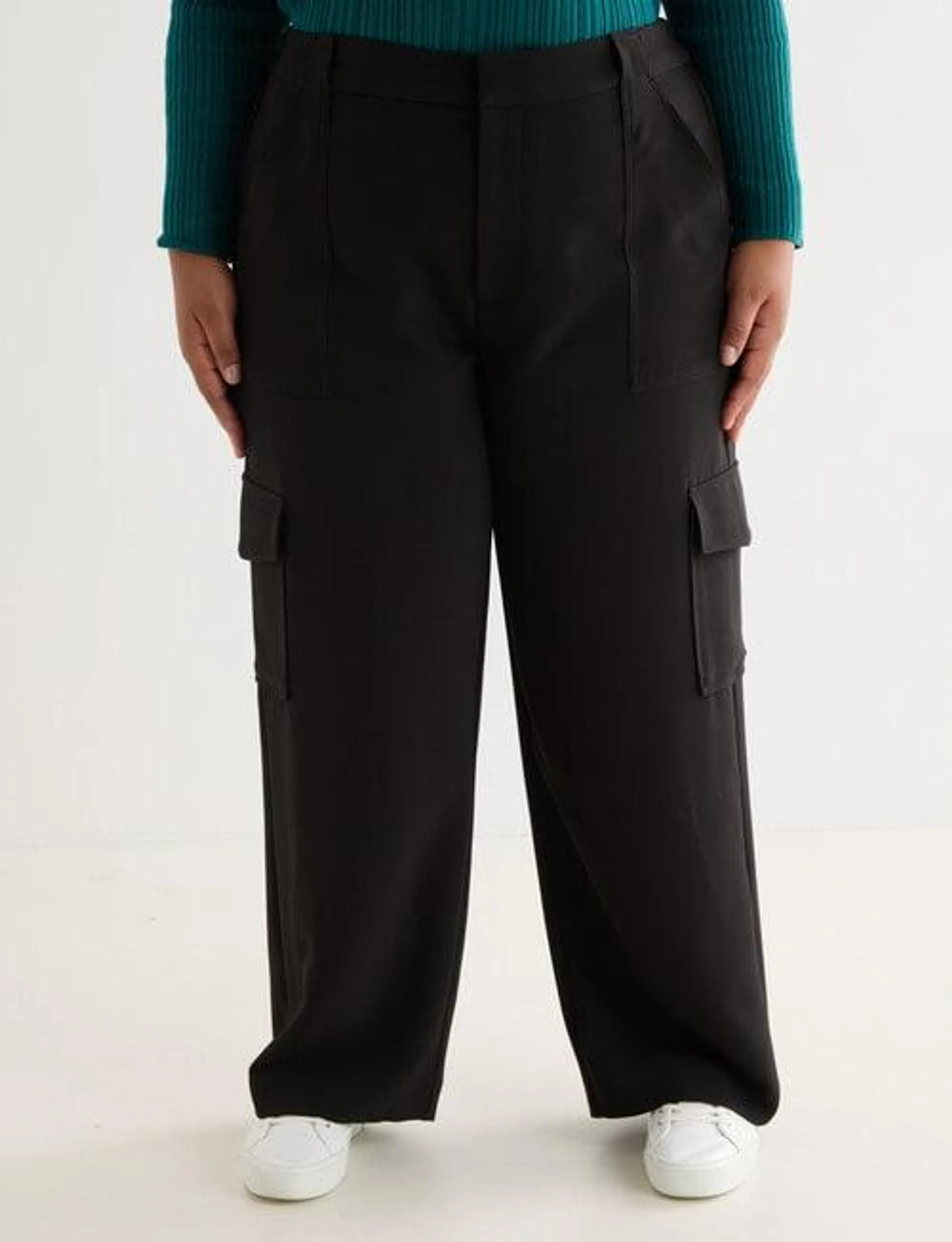 Studio Curve Formal Utility Pant, Black