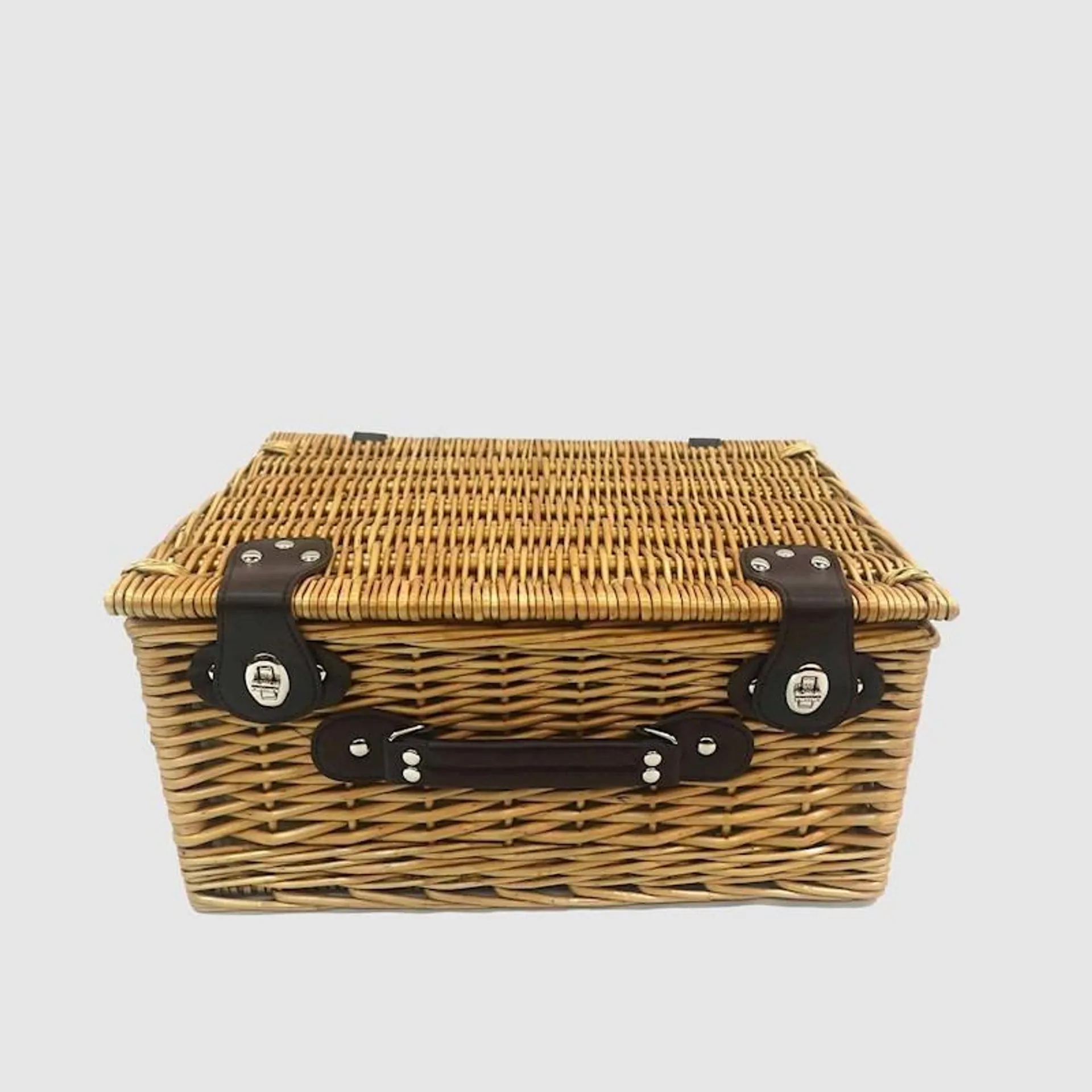 Tablefair Arlo Wicker Picnic Basket For 2 Cream