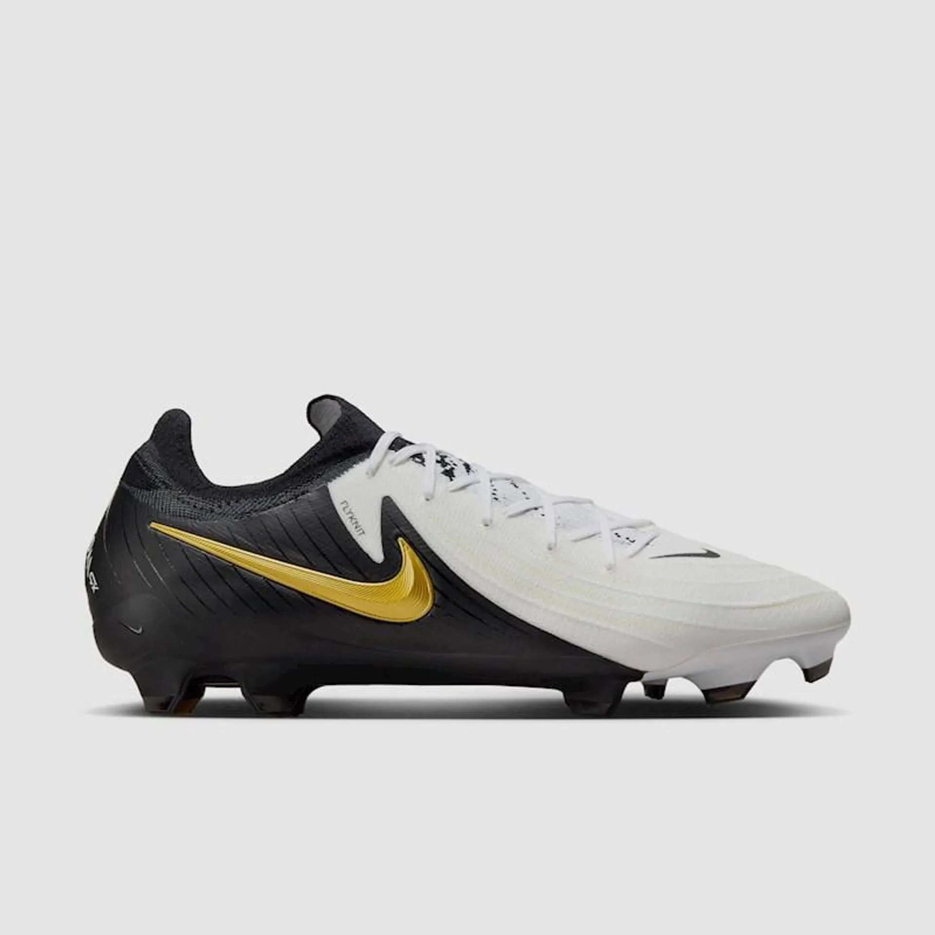 Nike Unisex Phantom GX II Pro FG Football Boots