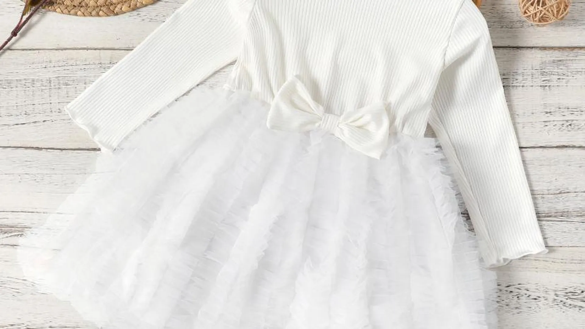 Girl Bowknot design White dress