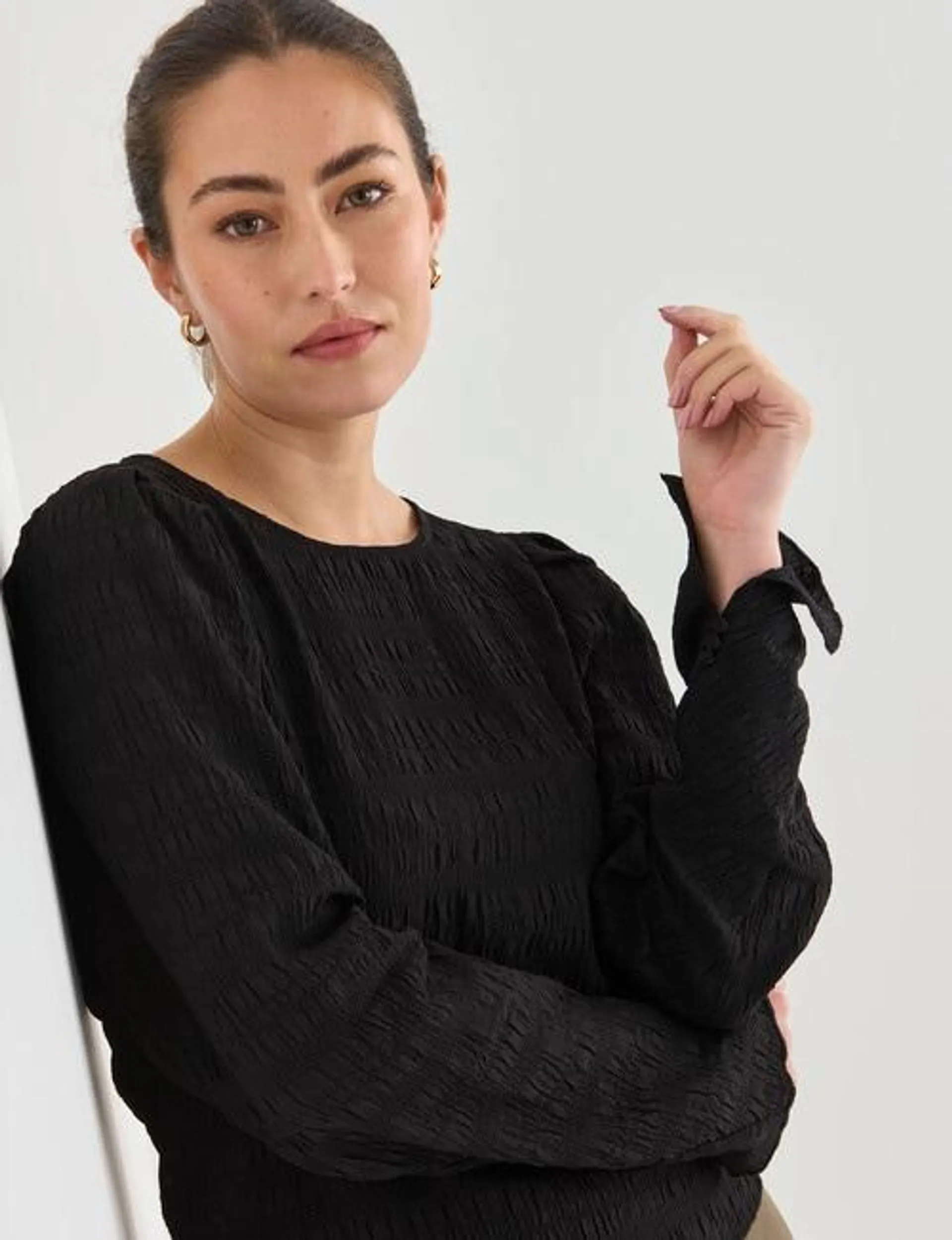 Mineral Tor Shirred Long Sleeve Top, Black