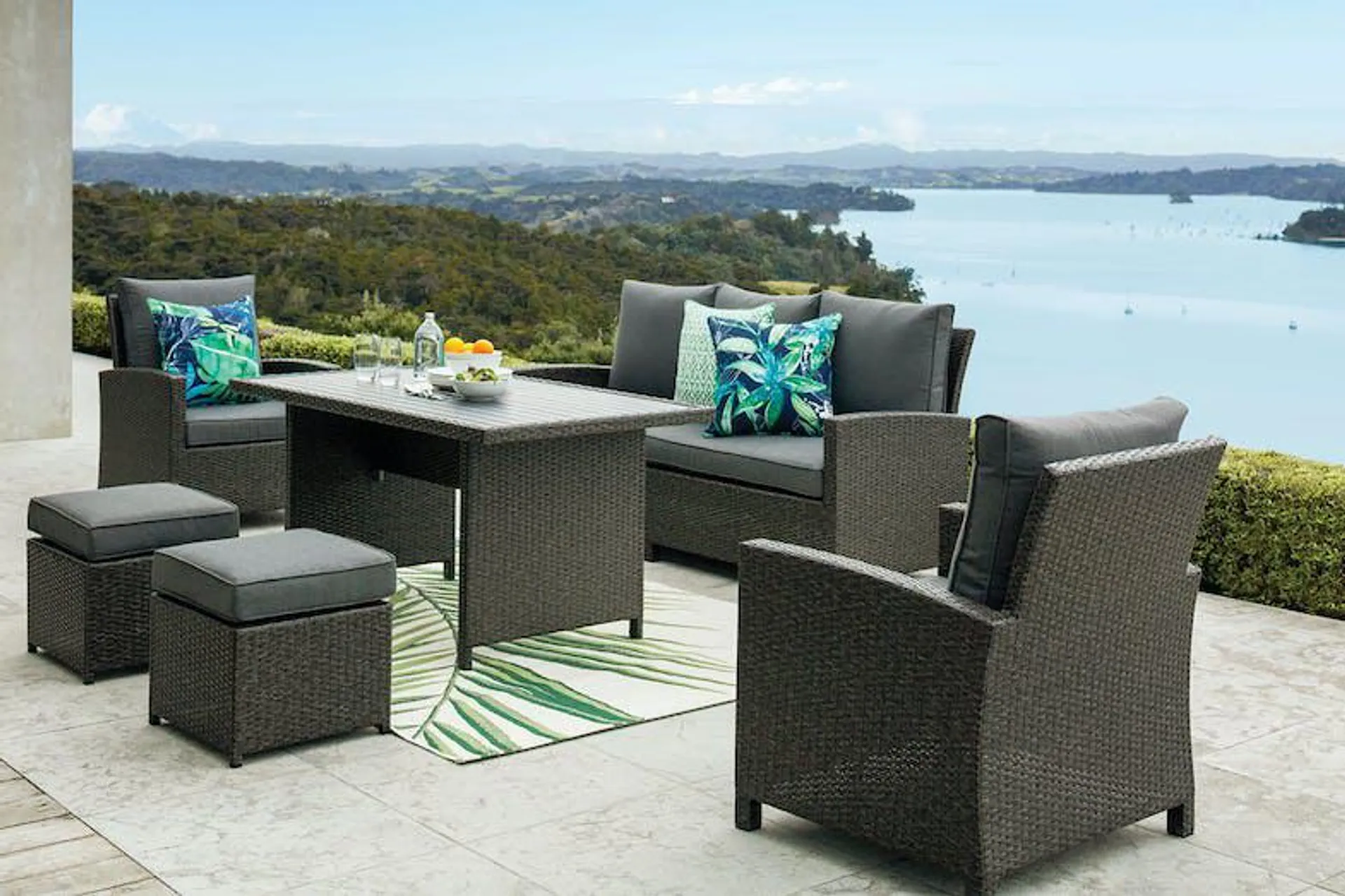 Philadelphia 6 Piece Outdoor Dining Setting