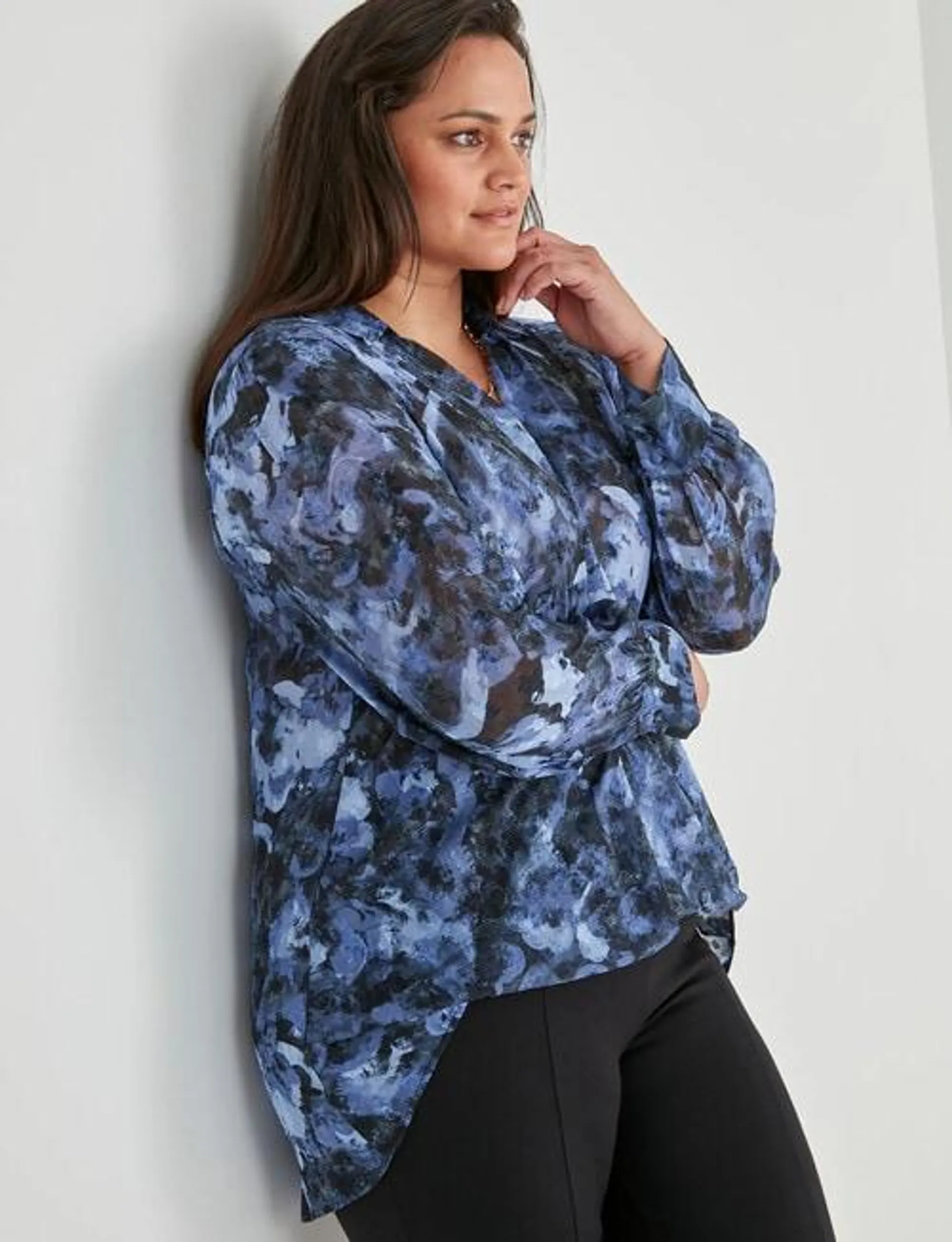 Studio Curve Print Top, Blue