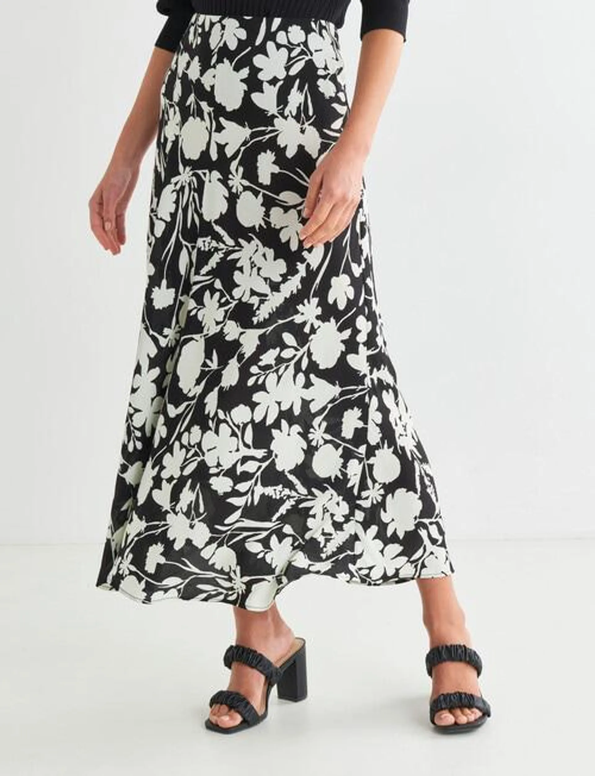 Whistle Floral Fit and Flare Midi Skirt Black & White